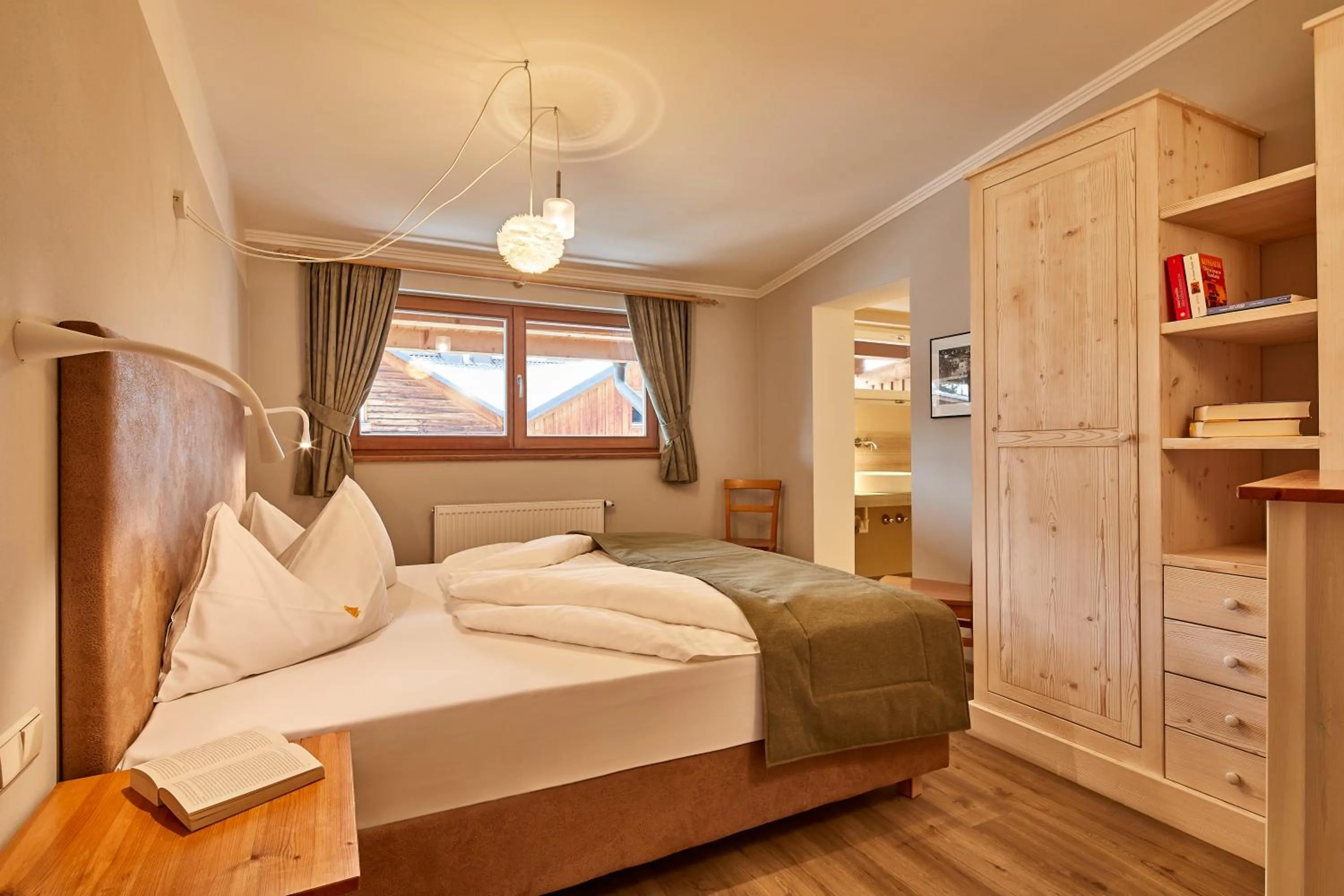 Photo of the whole room, Bed in Appartamenti La Sajun & Les Viles