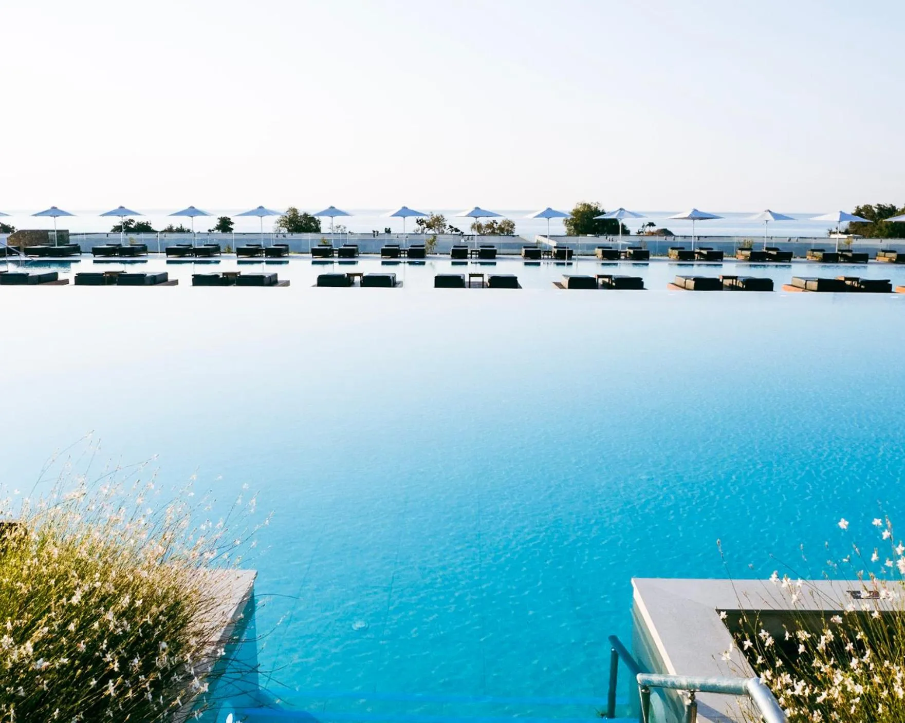 Swimming pool in Gennadi Grand Resort - Premium All Inclusive