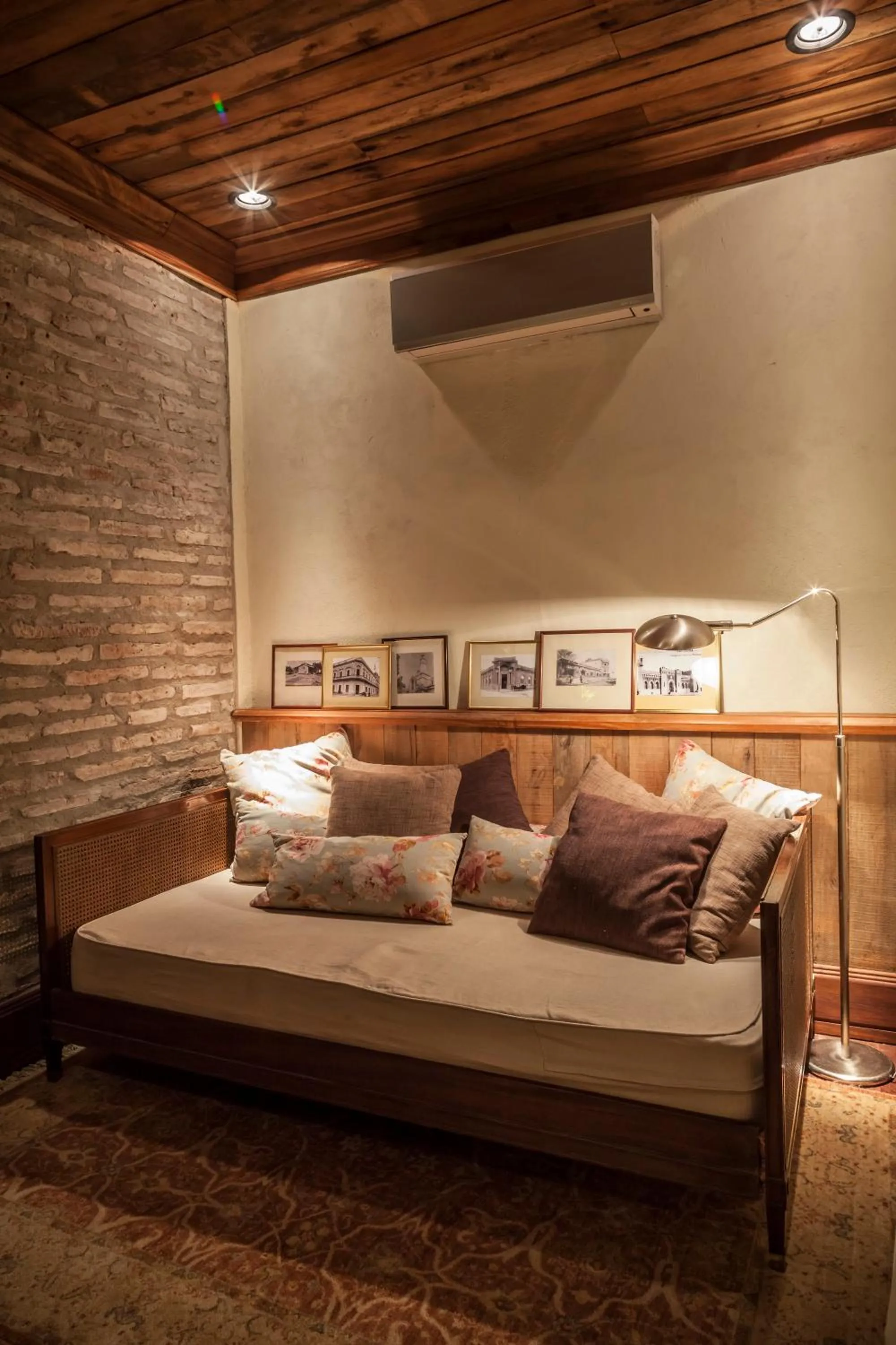 Living room, Bed in La Alondra, Casa de huéspedes