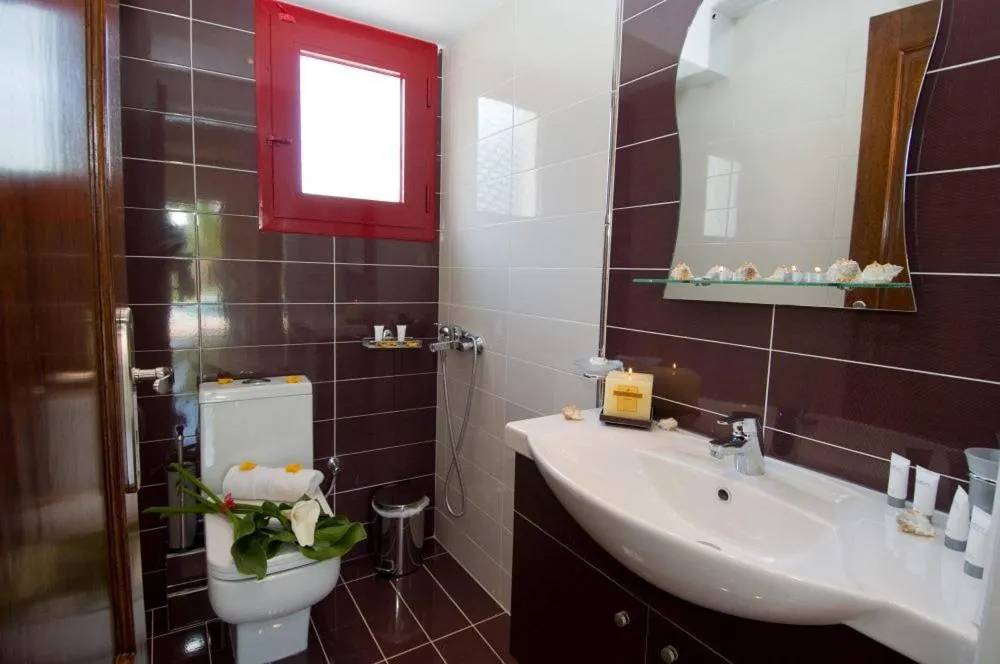 Bathroom in Plaza Pallas