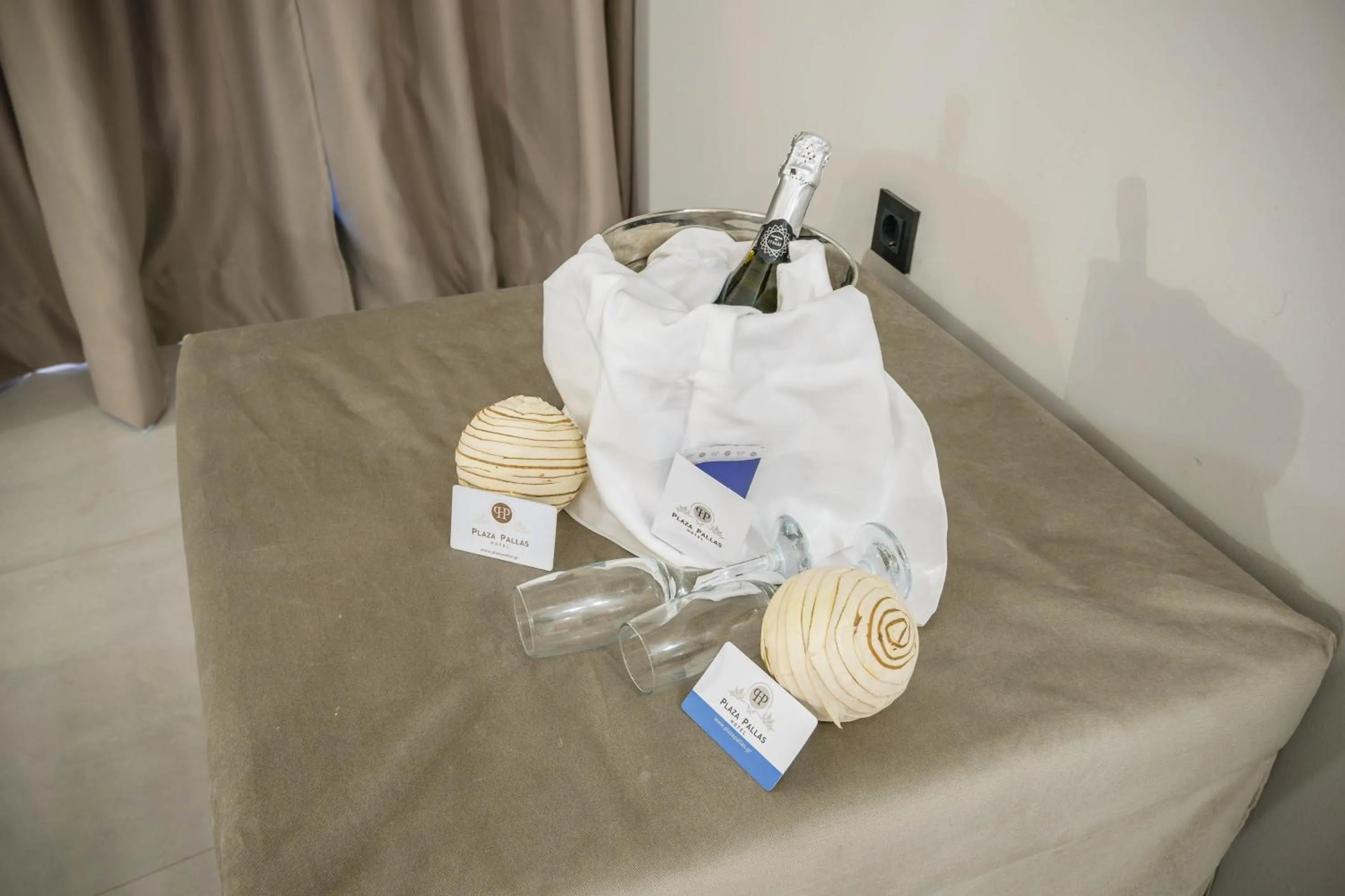 Bedroom in Plaza Pallas