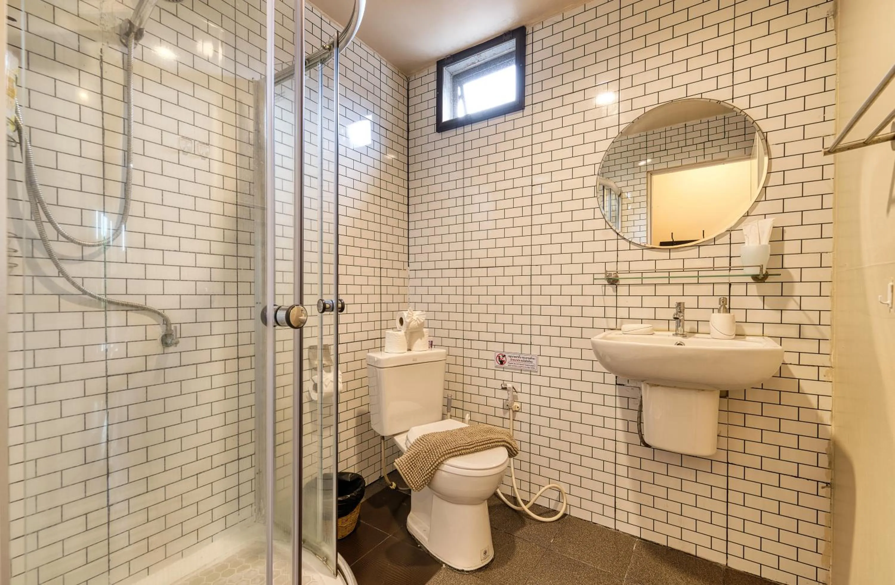 Shower in Jasmine Garden Bungalow