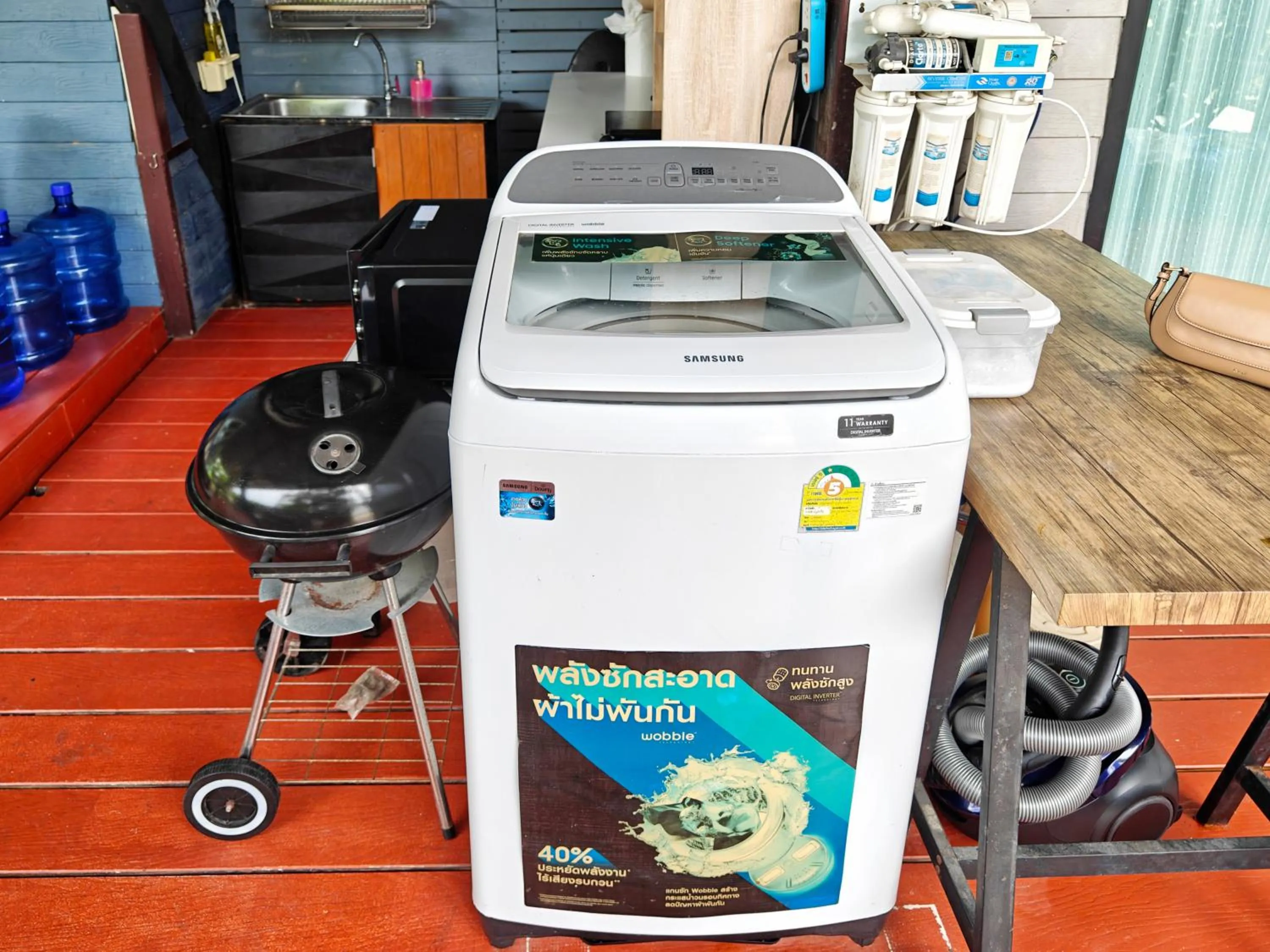 washing machine in Jasmine Garden Bungalow
