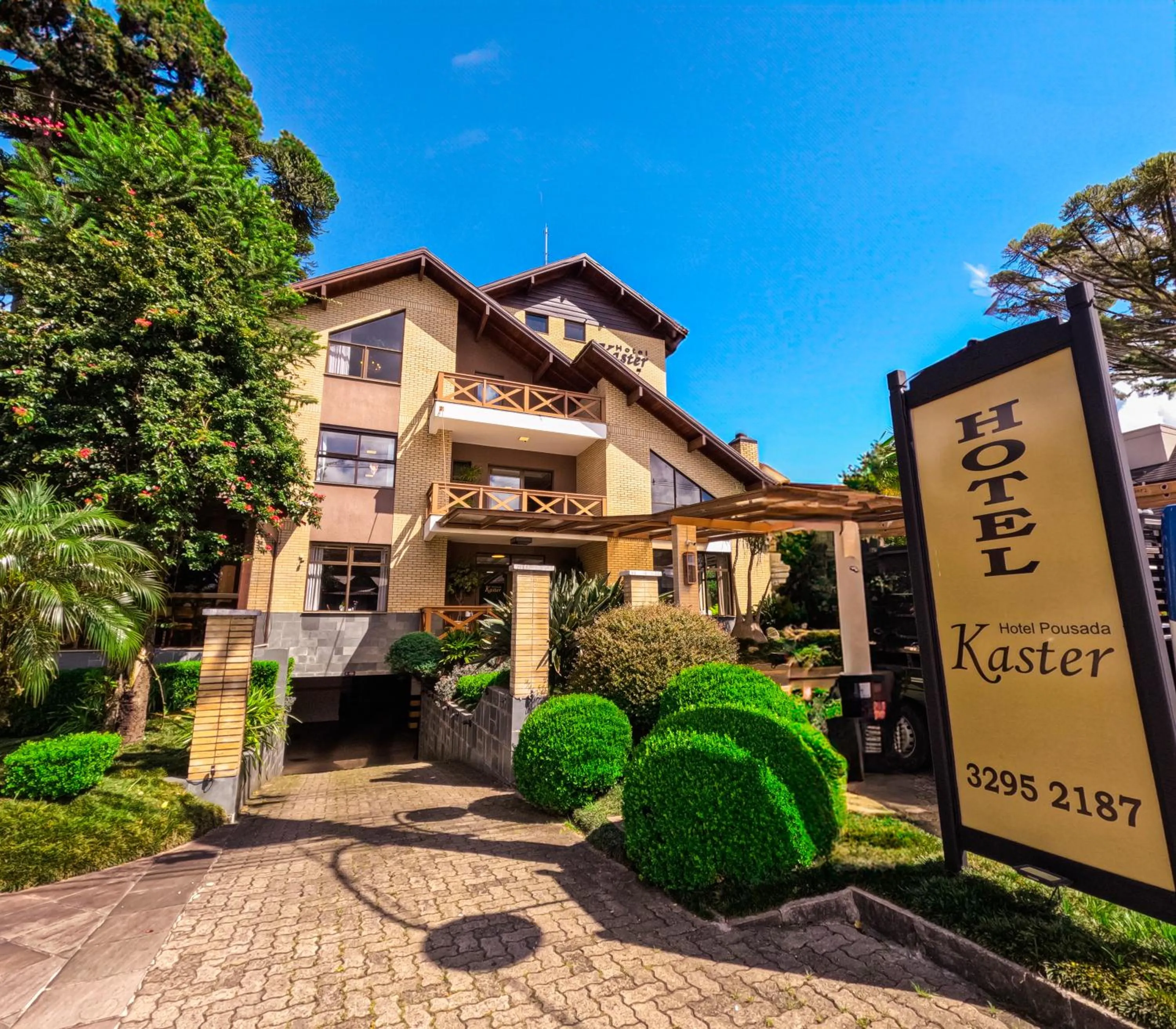 Facade/entrance in Hotel Kaster