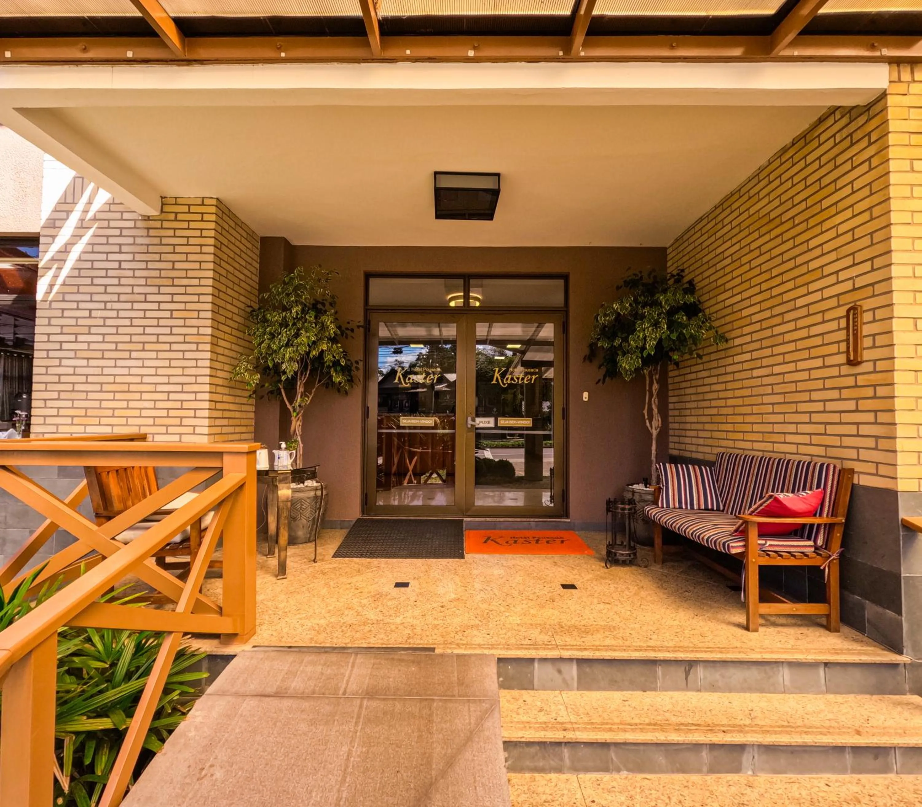 Facade/entrance in Hotel Kaster