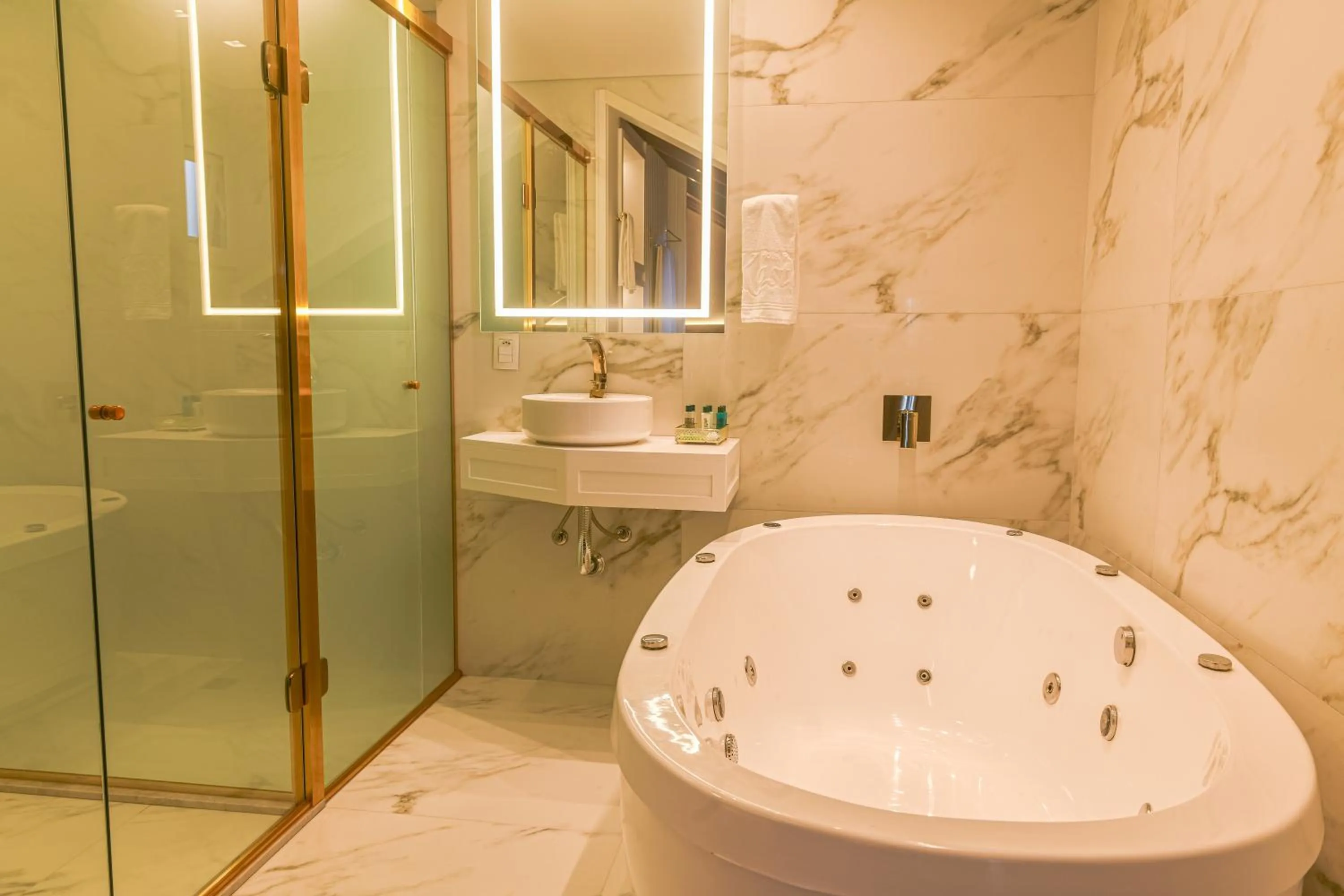 Bath in Hotel Kaster