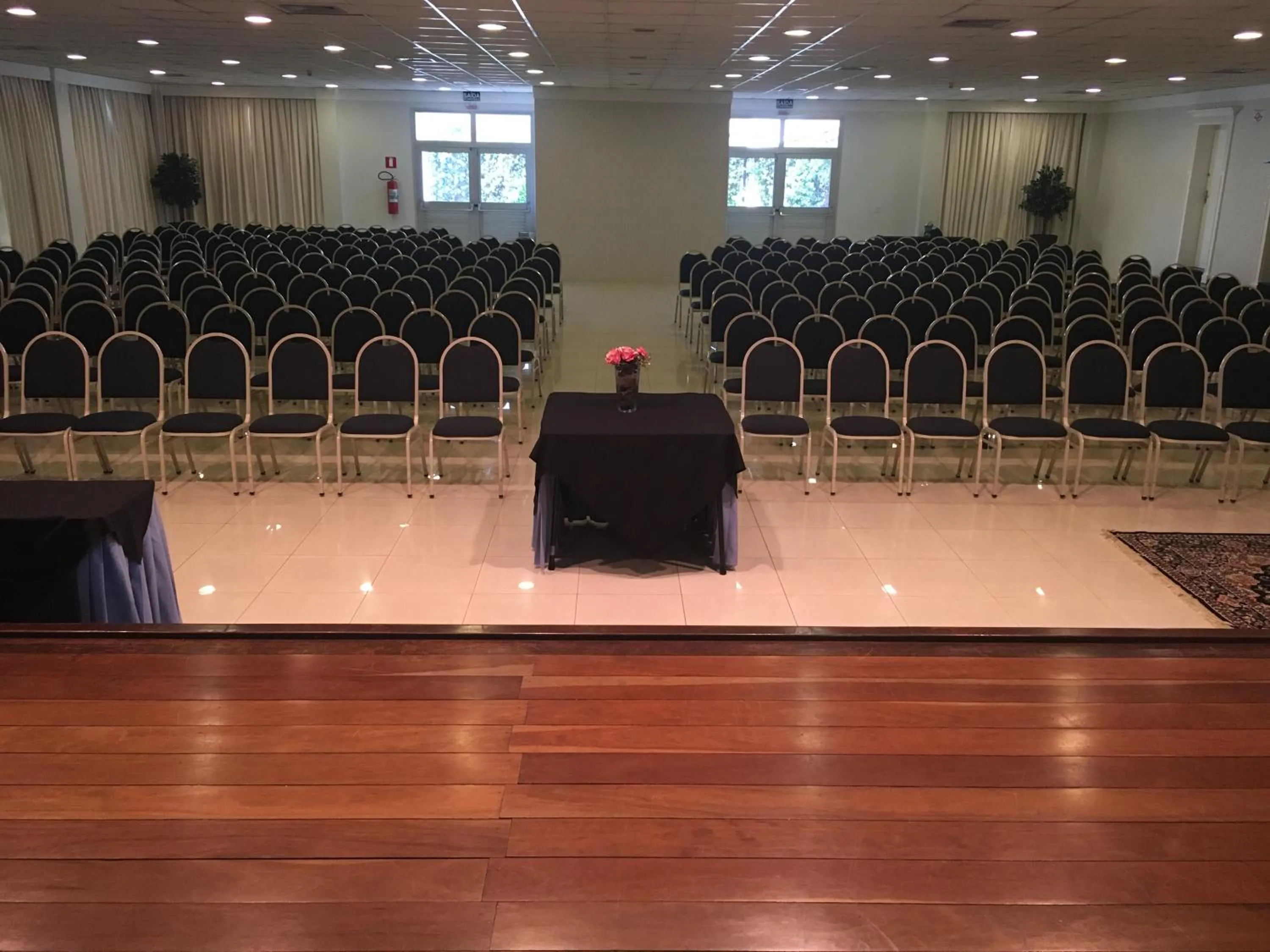 Meeting/conference room in Di Giulio Hotel