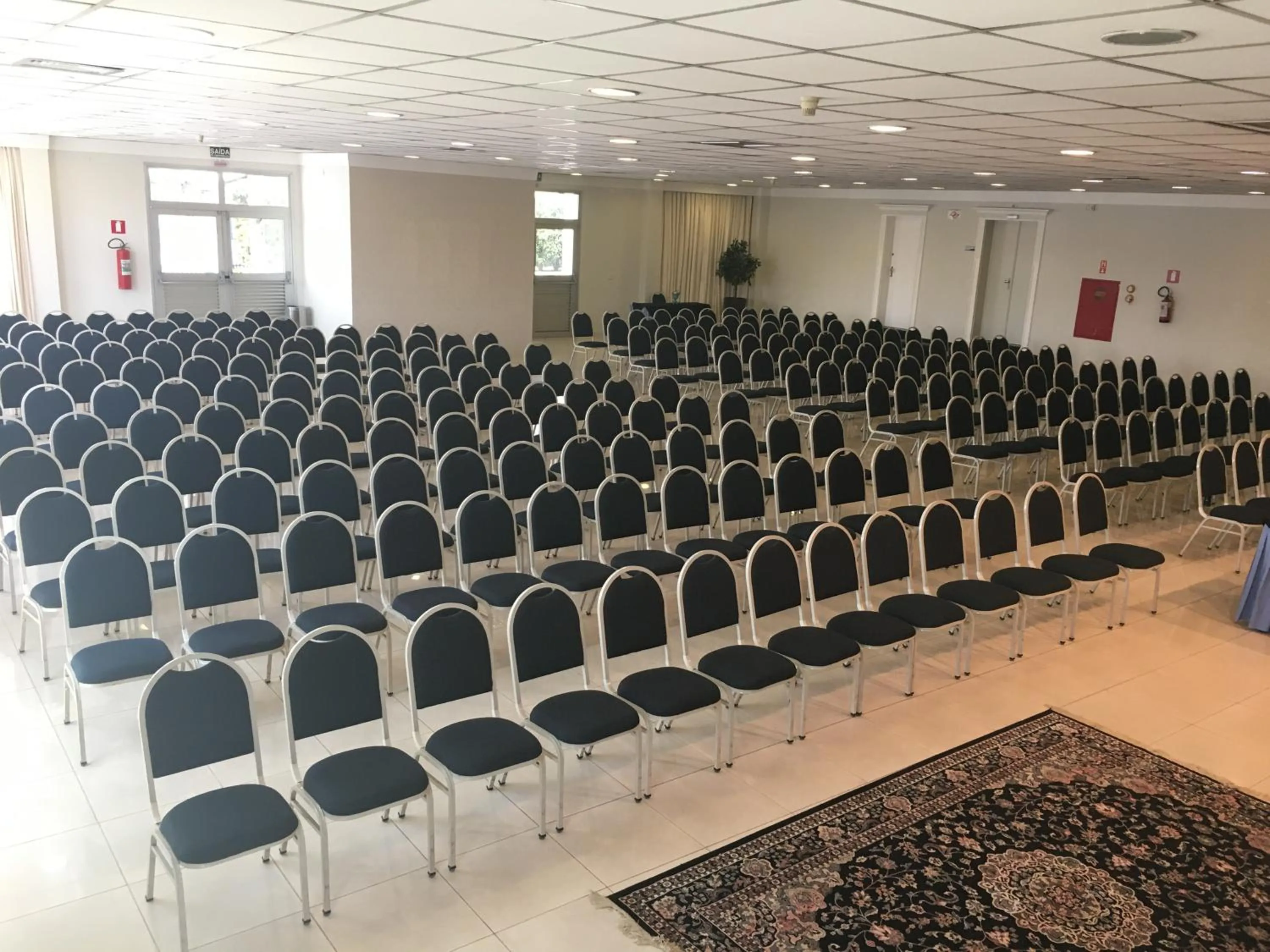 Meeting/conference room in Di Giulio Hotel