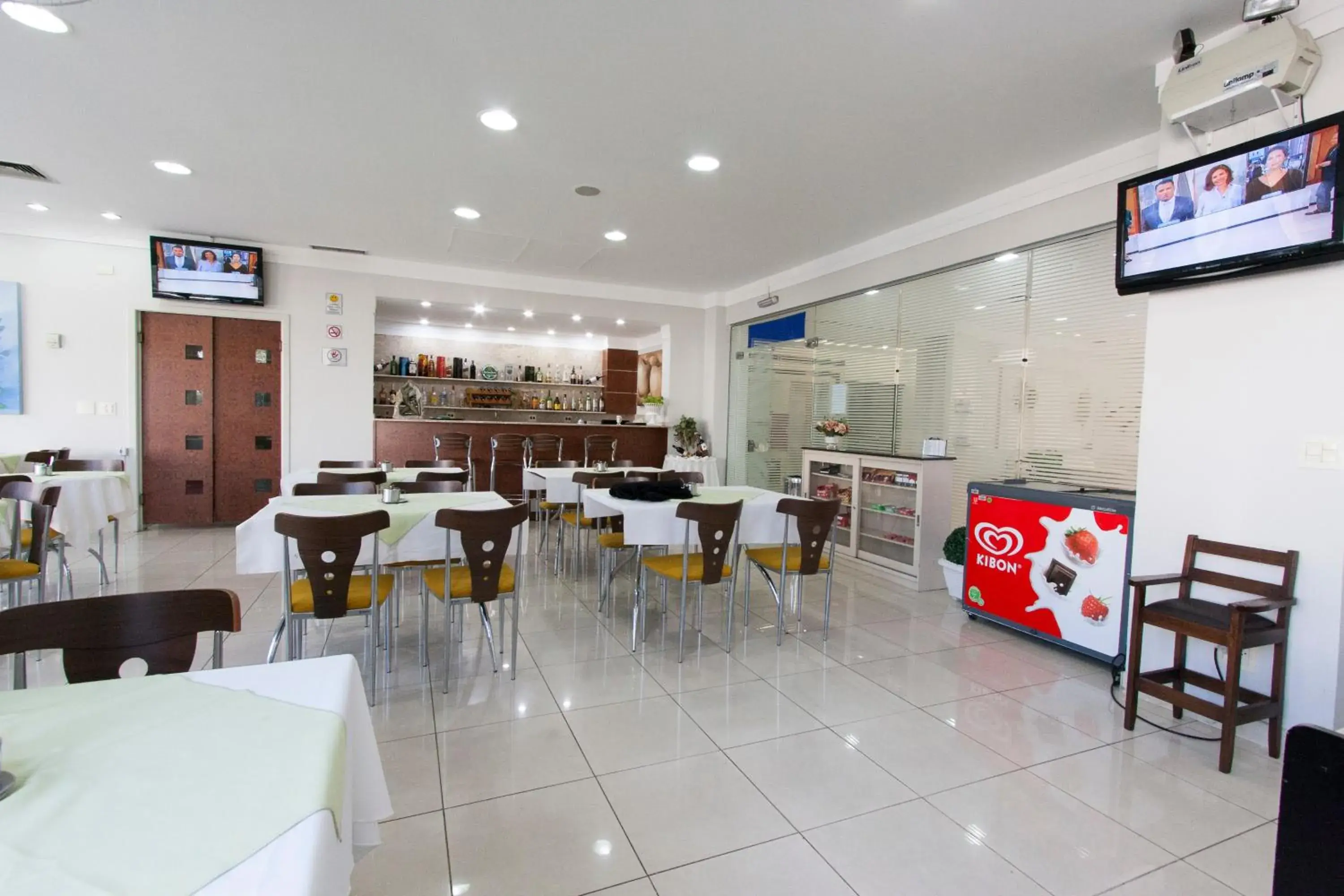 Restaurant/places to eat in Di Giulio Hotel Restaurant/places to eat in Di Giulio Hotel