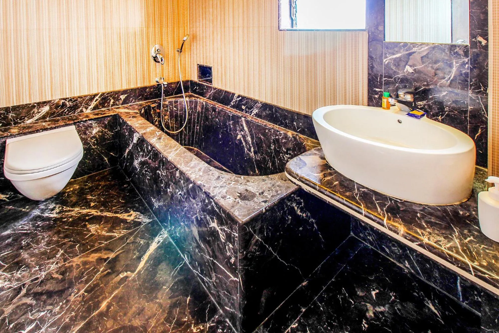 Bathroom in FabHotel Sahar Garden - Nr Mumbai International Airport