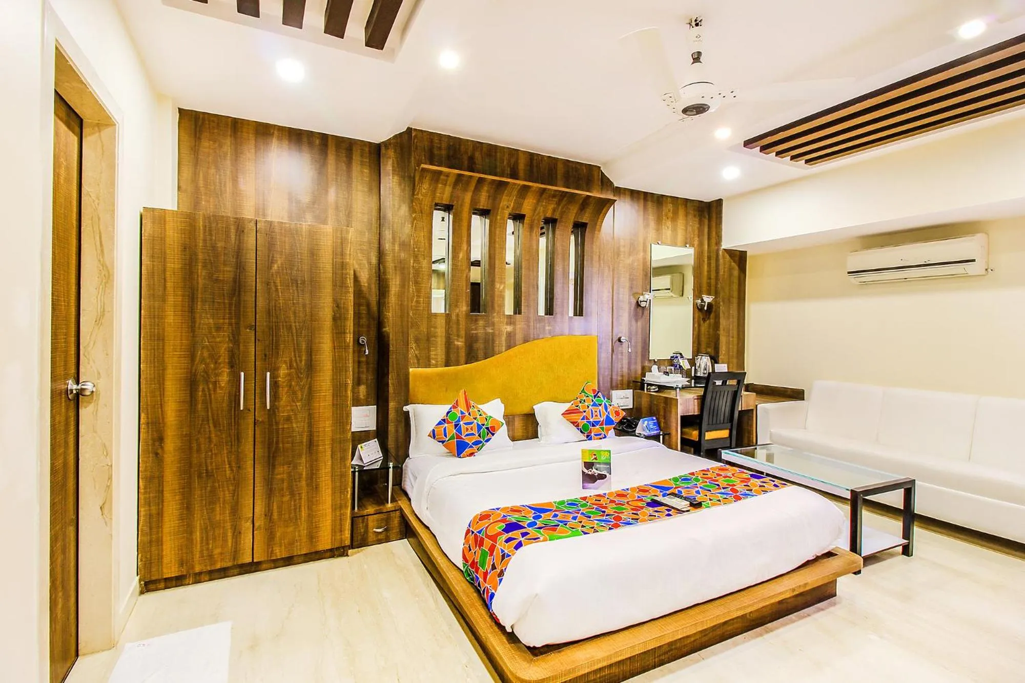 Coffee/tea facilities in FabHotel Sahar Garden - Nr Mumbai International Airport