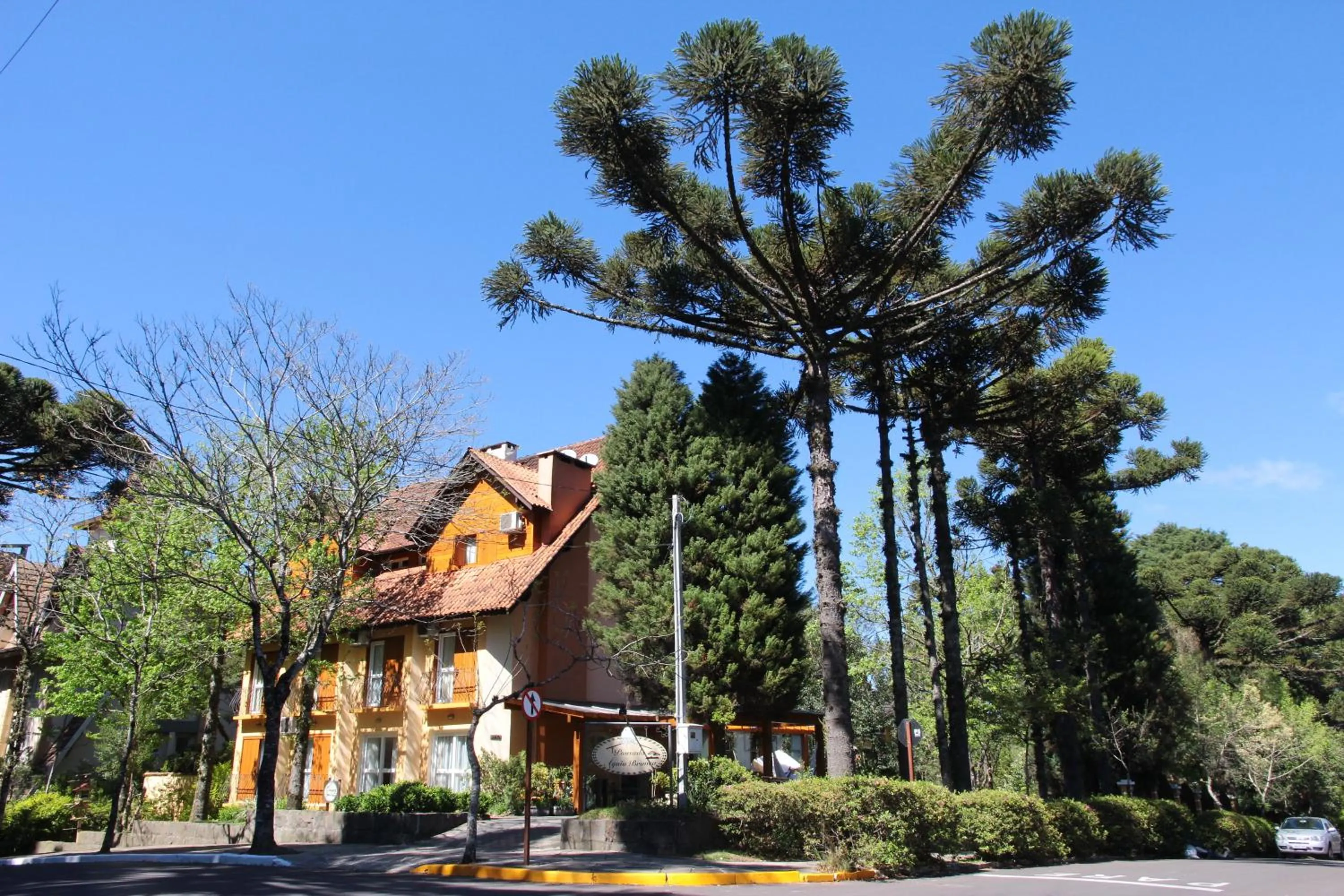 Facade/entrance in Pousada Águia Branca