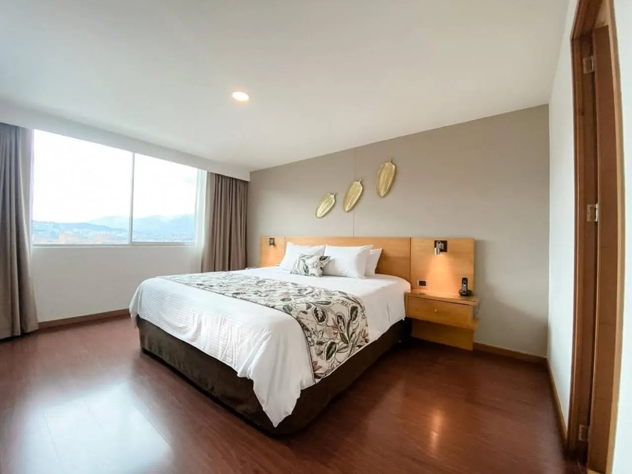 Bed in Affinity ApartaHotel - Extended Stay