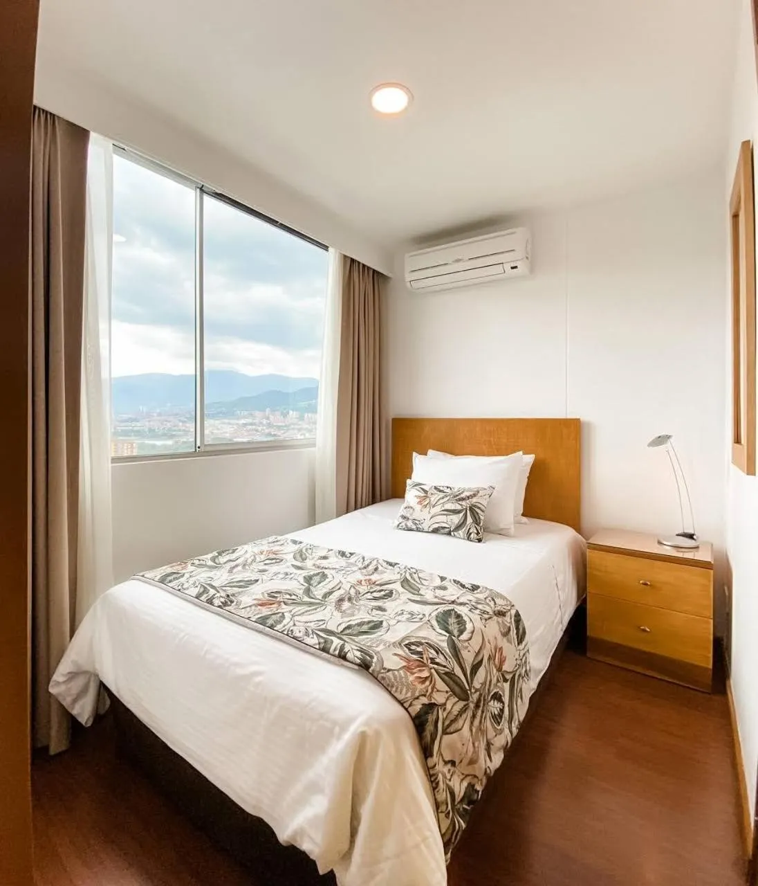 Bed in Affinity ApartaHotel - Extended Stay