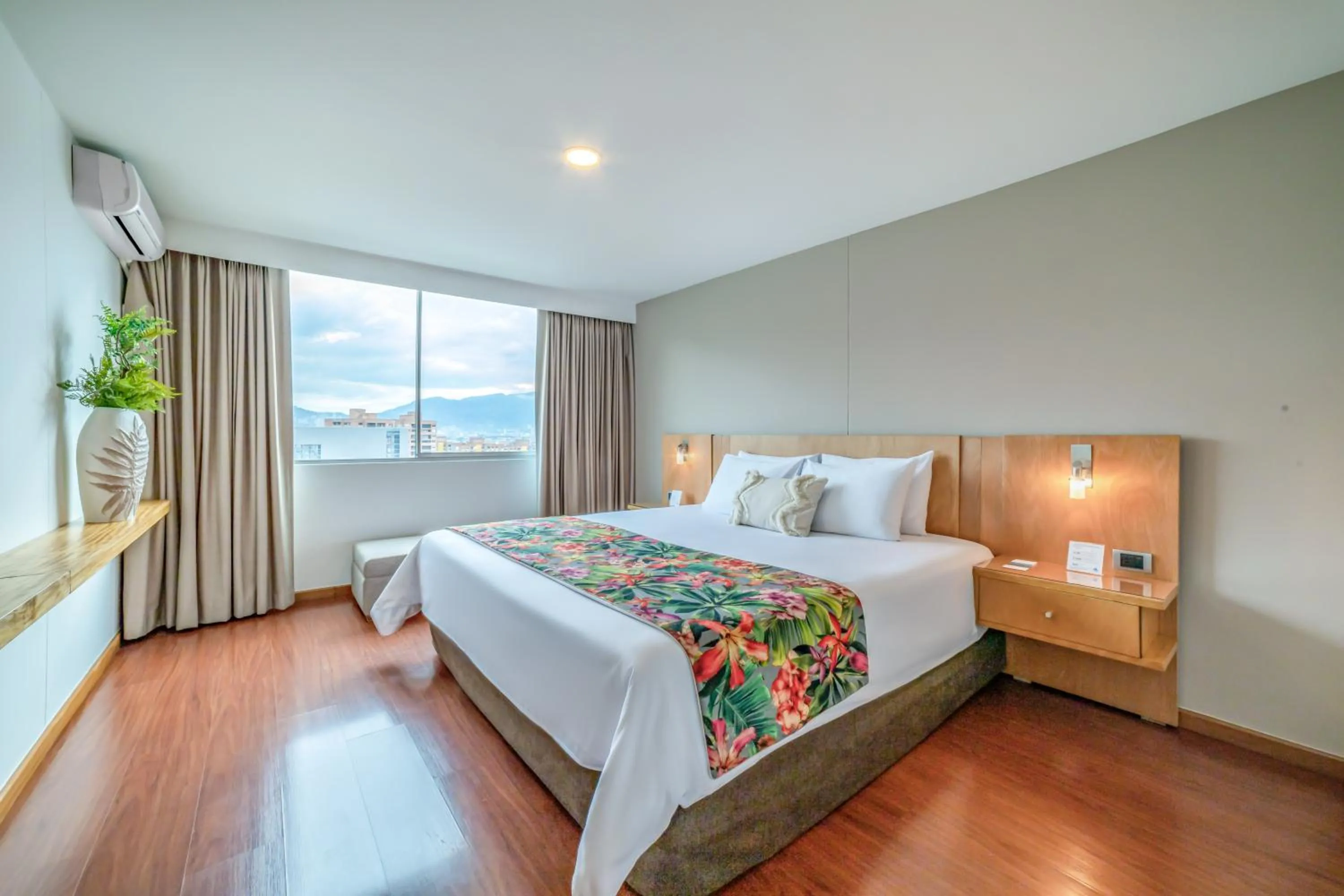 TV and multimedia, Bed in Affinity ApartaHotel - Extended Stay