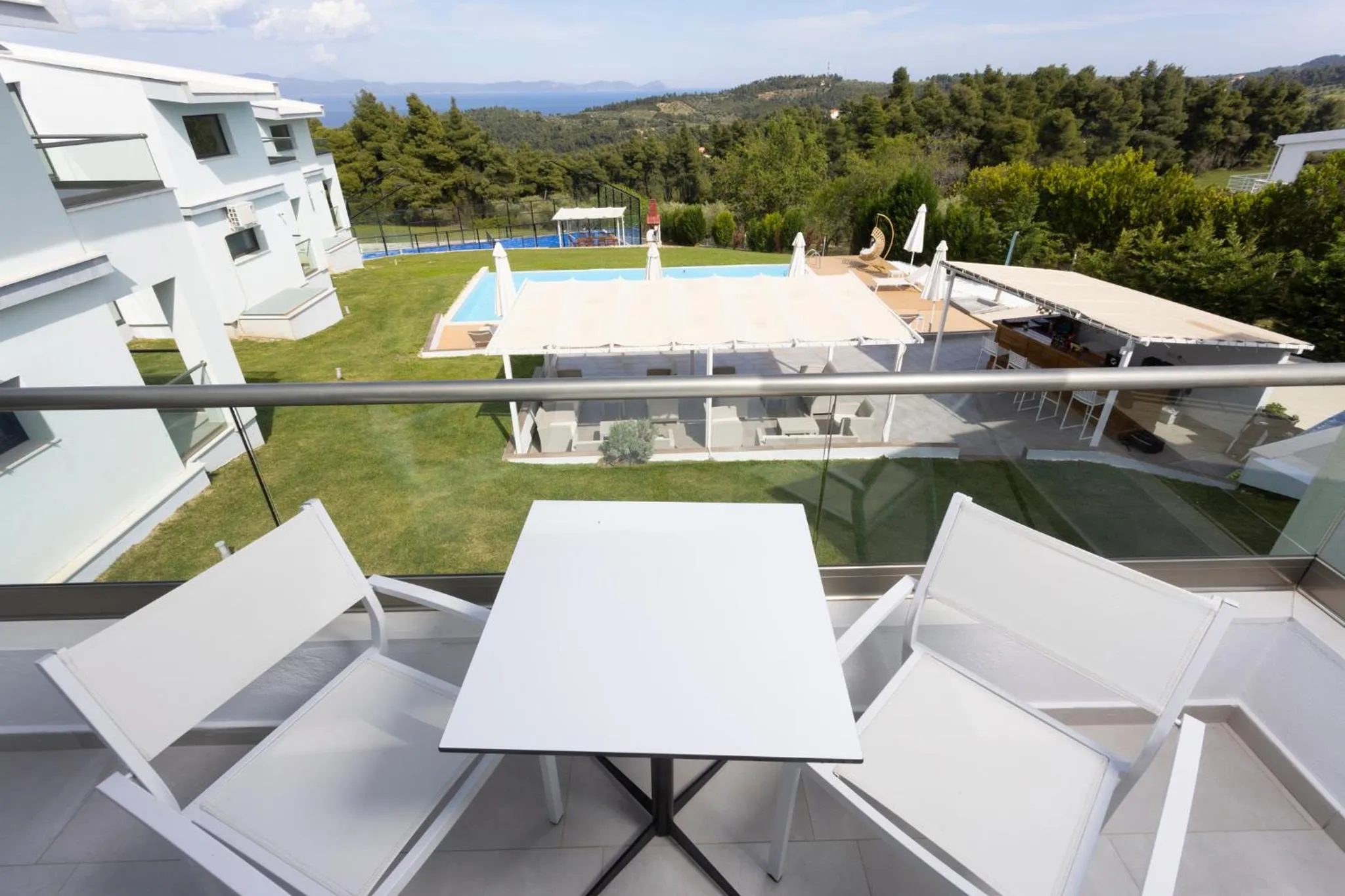 Balcony/Terrace in Blue Avenue