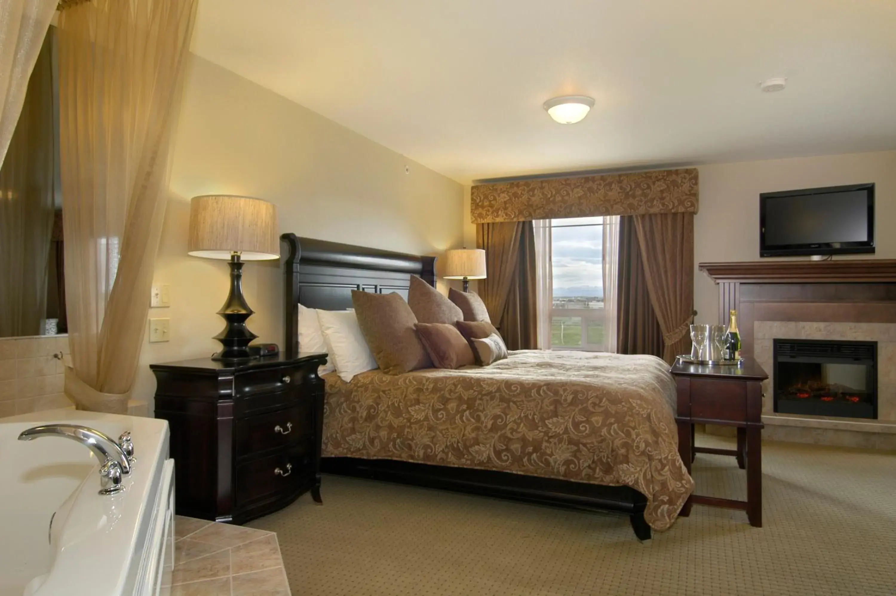 Bed in Ramada by Wyndham High River Bed in Ramada by Wyndham High River