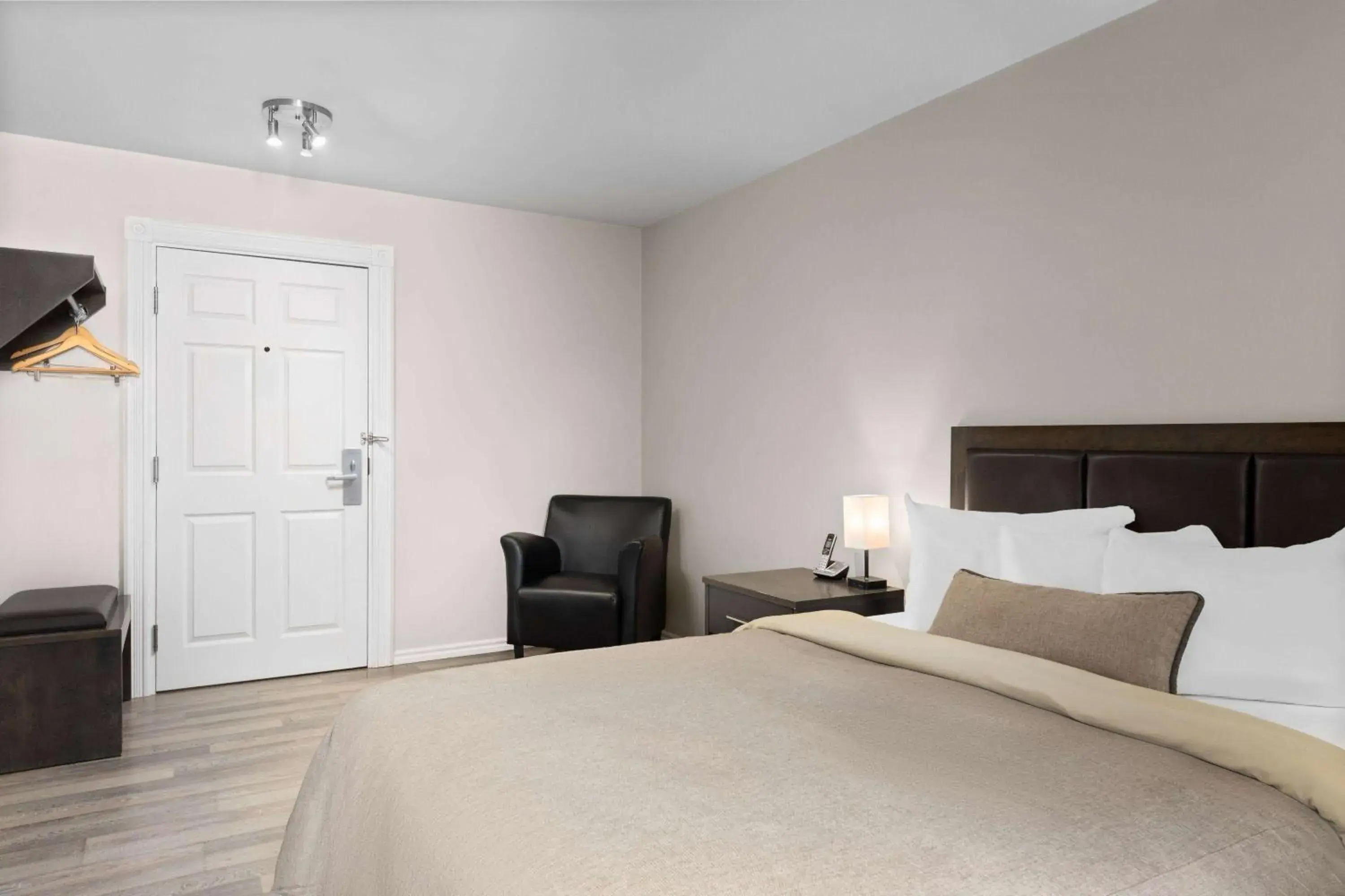 Photo of the whole room, Bed in Travelodge by Wyndham Roberval Photo of the whole room, Bed in Travelodge by Wyndham Roberval