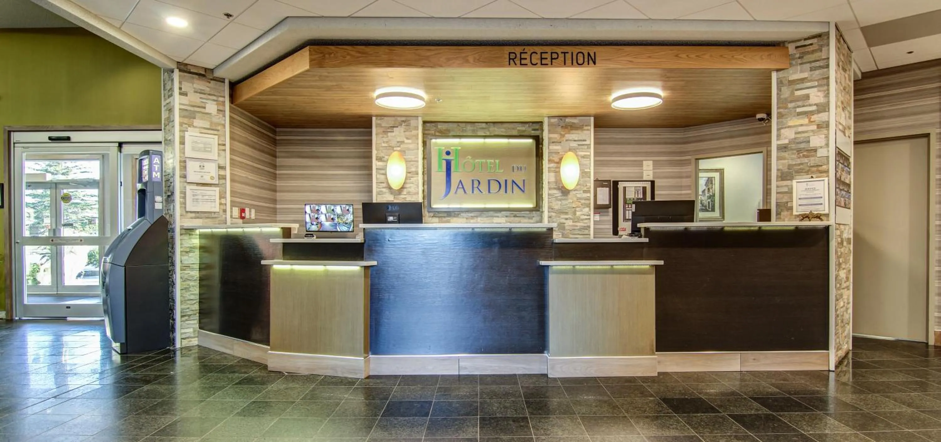 Lobby or reception in Hôtel du Jardin