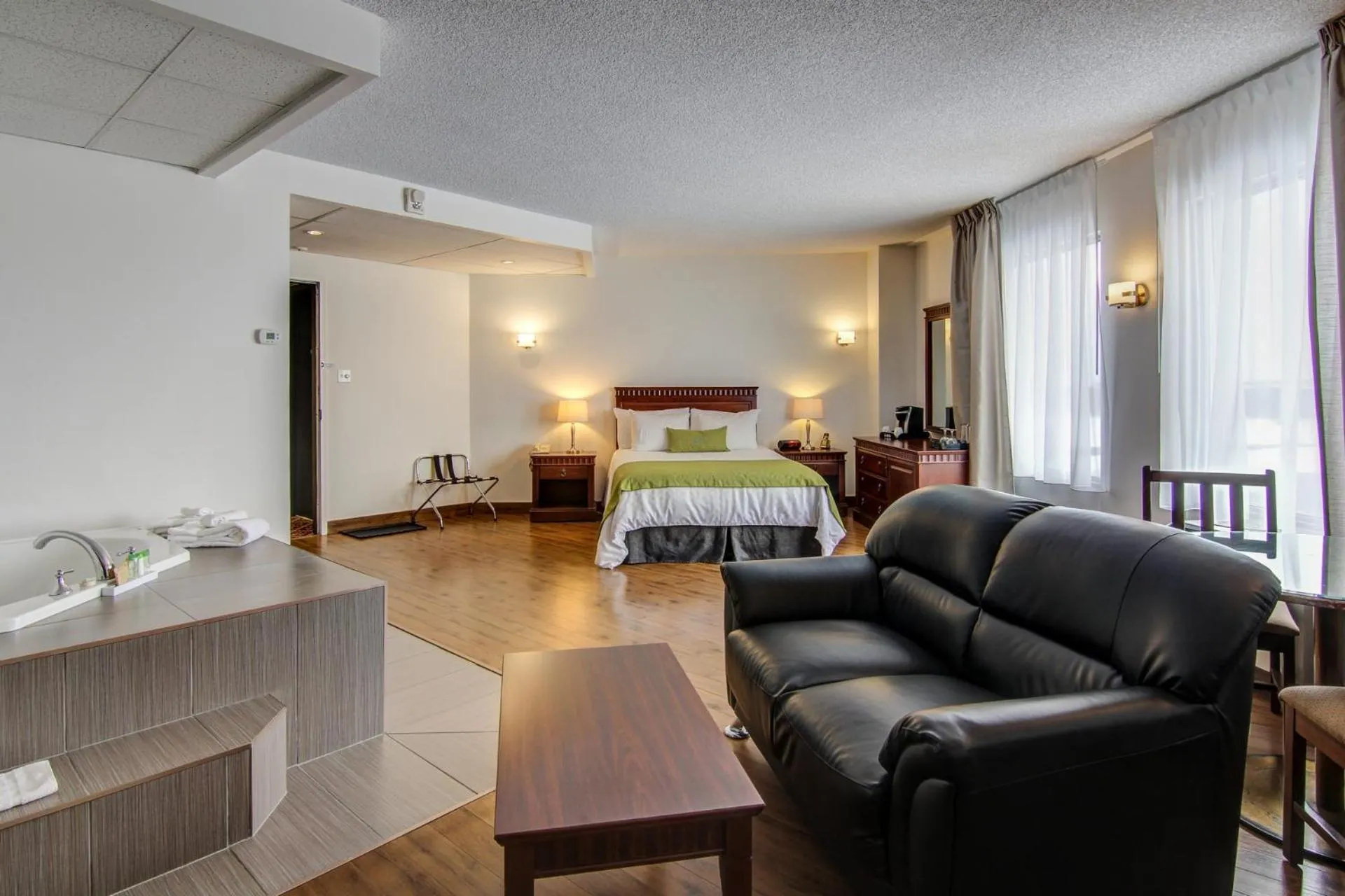 Bed in Hôtel du Jardin