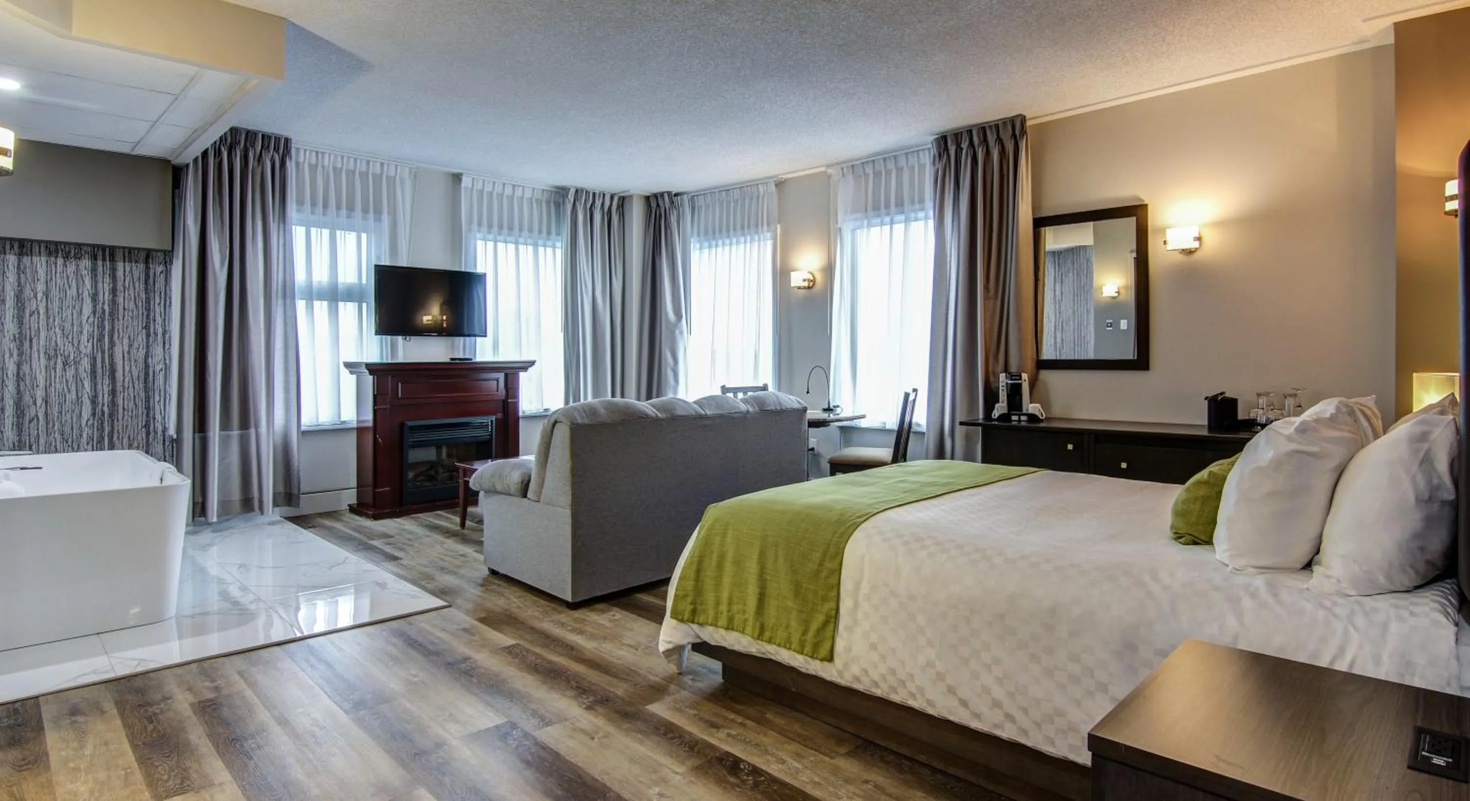 Bed in Hôtel du Jardin