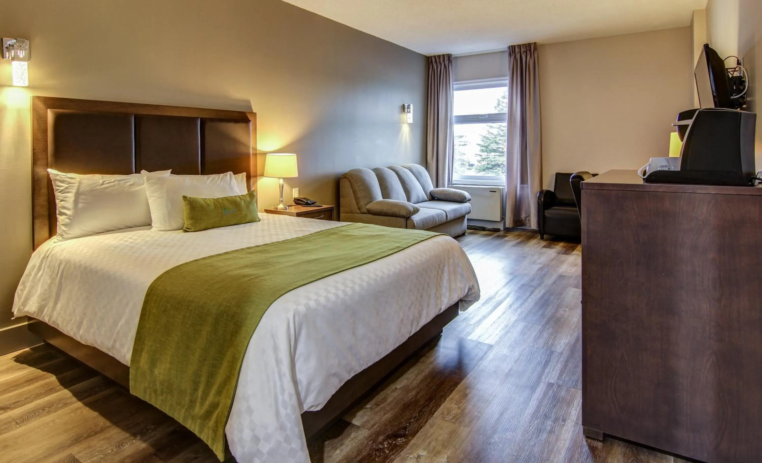 Bedroom, Bed in Hôtel du Jardin