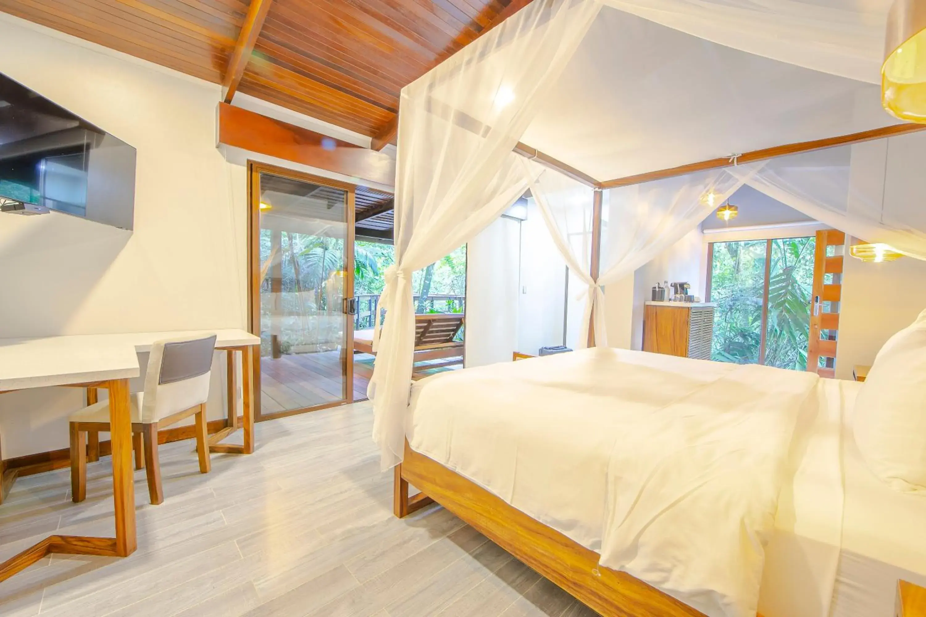 Master Bungalow in Chachagua Rainforest Hotel & Hot Springs Master Bungalow in Chachagua Rainforest Hotel & Hot Springs