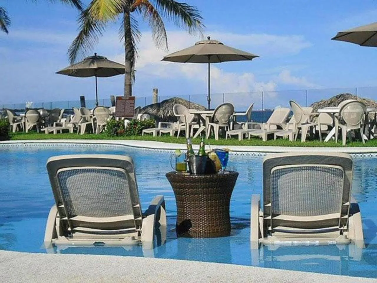 Pool view in Playa Caracol Hotel & Spa