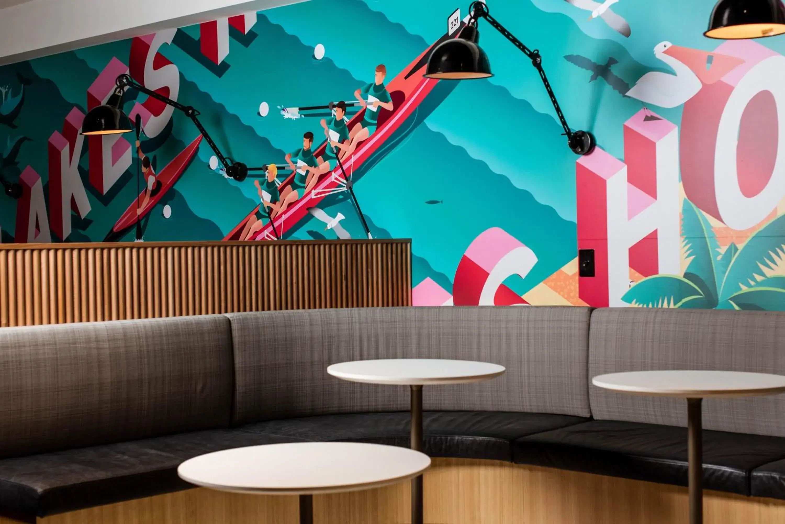 Lounge or bar in Lakes Hotel Lounge or bar in Lakes Hotel