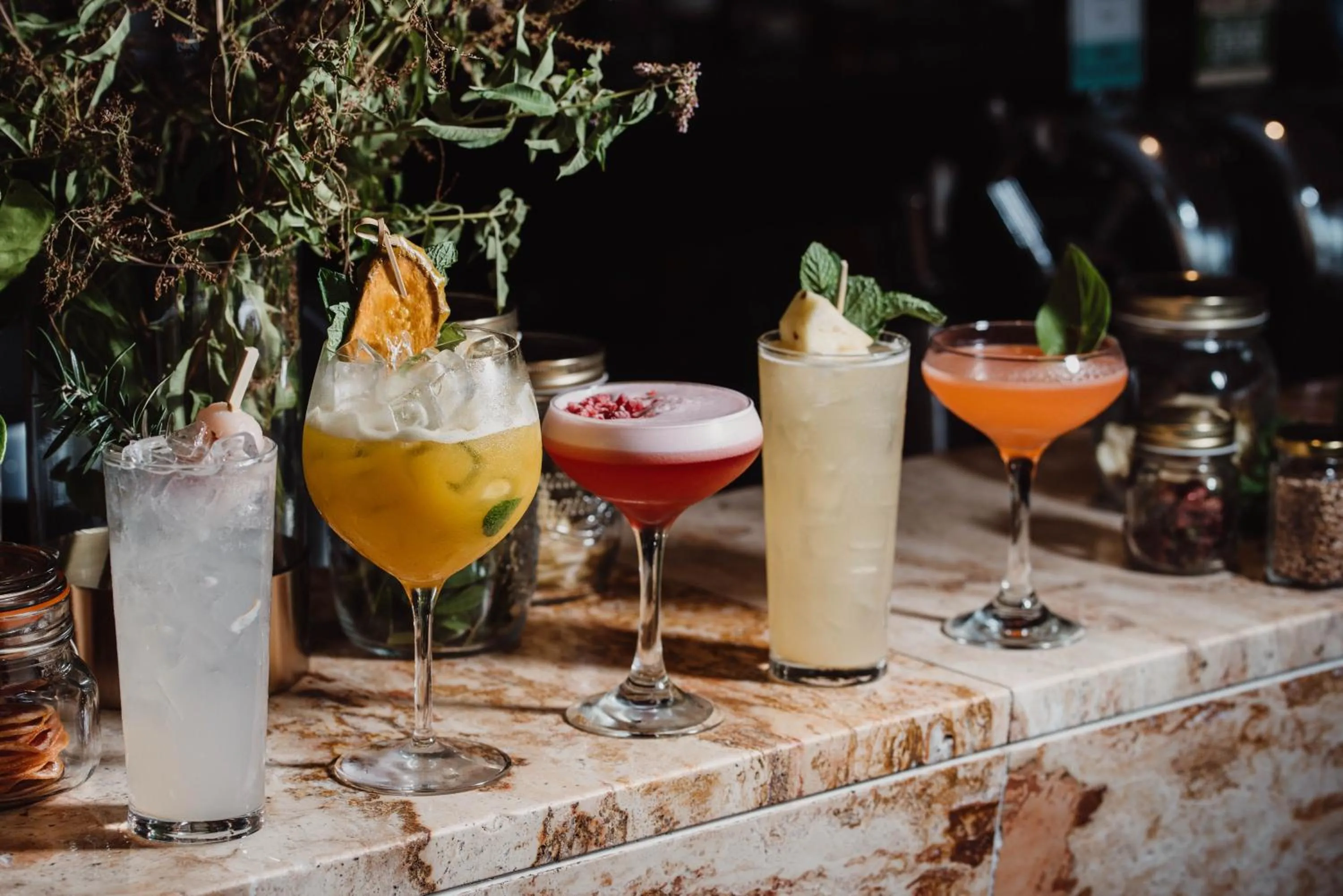 Lounge or bar in Lakes Hotel