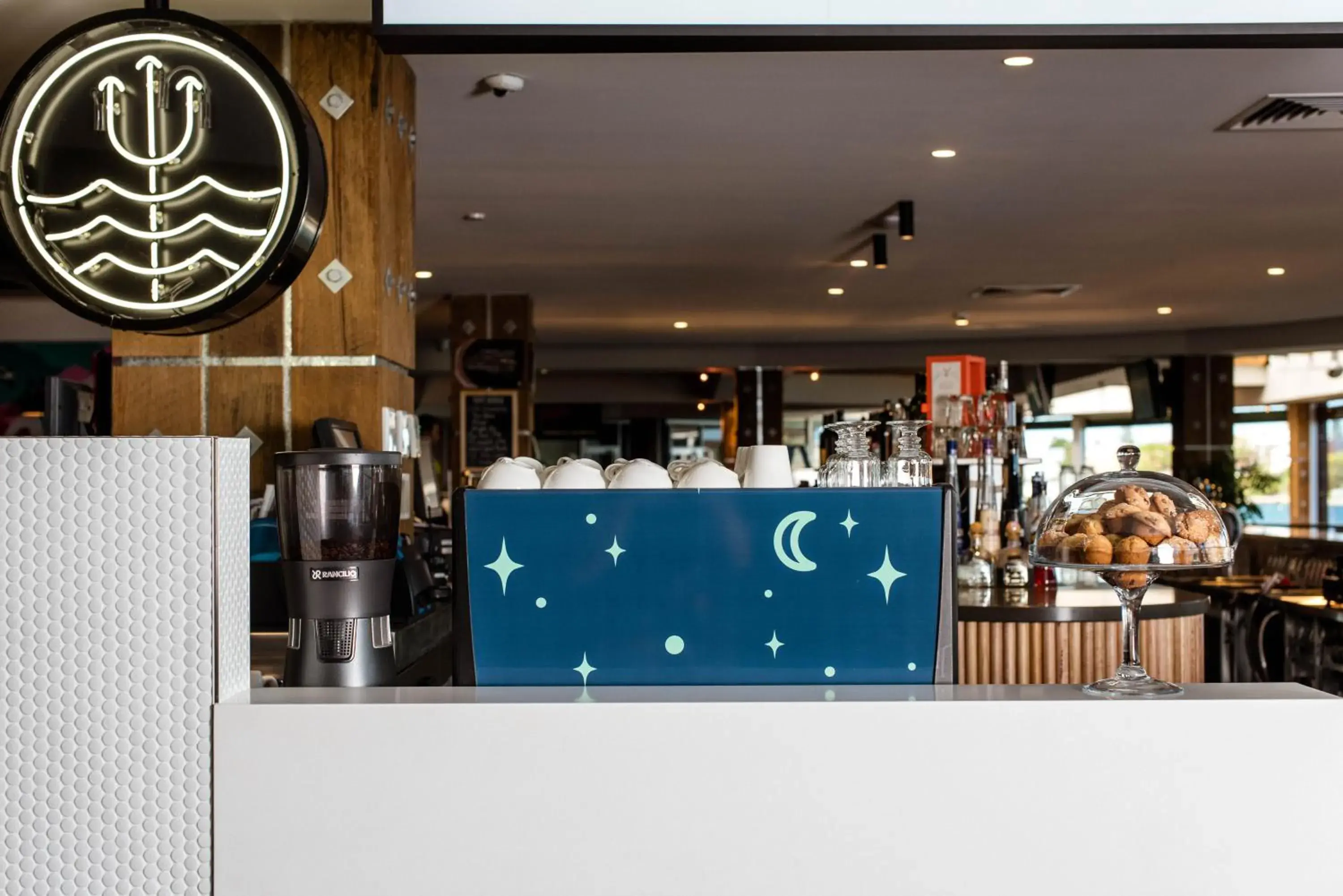 Buffet breakfast in Lakes Hotel Buffet breakfast in Lakes Hotel