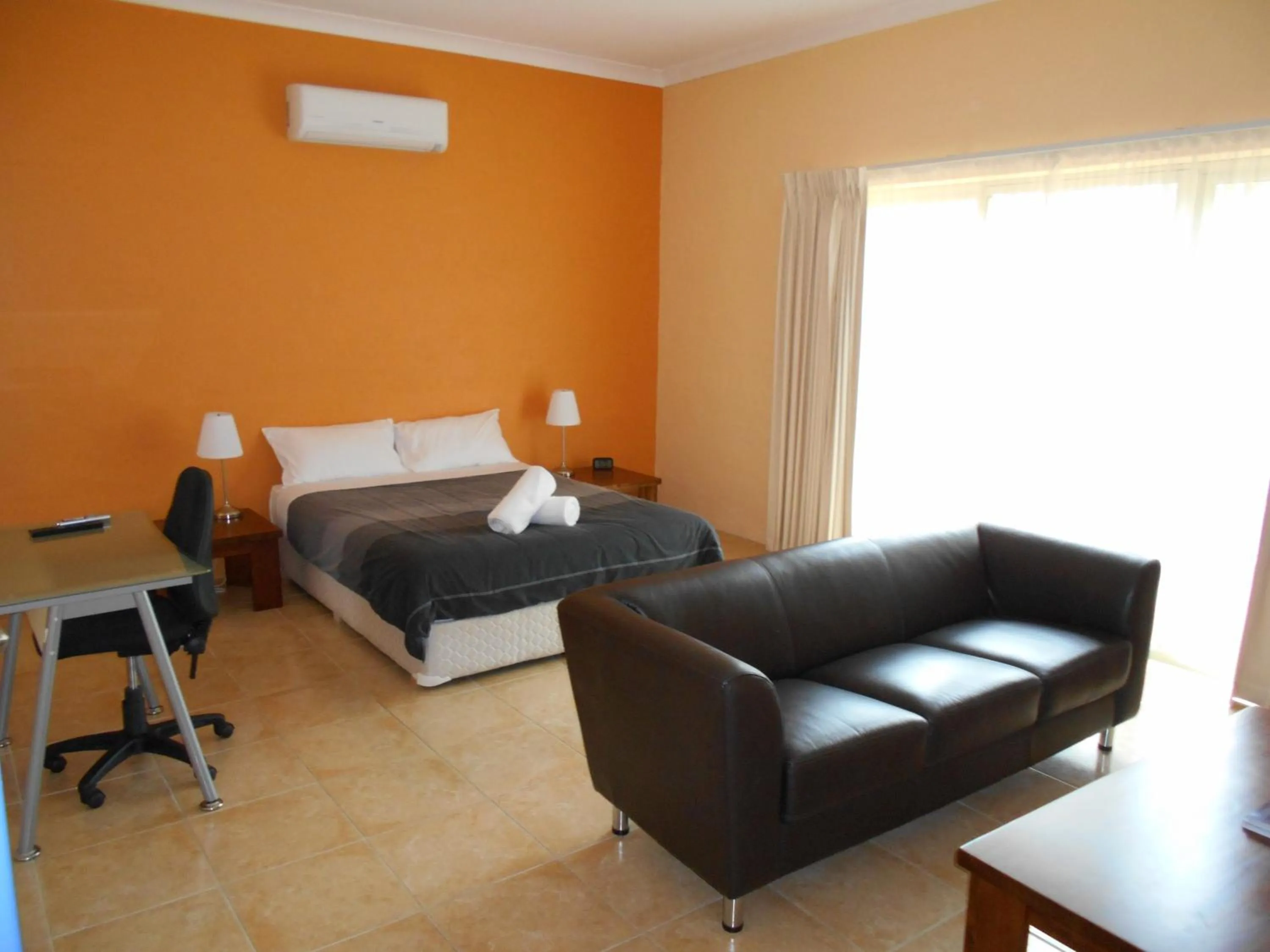 Bedroom, Bed in Chalets on Stoneville