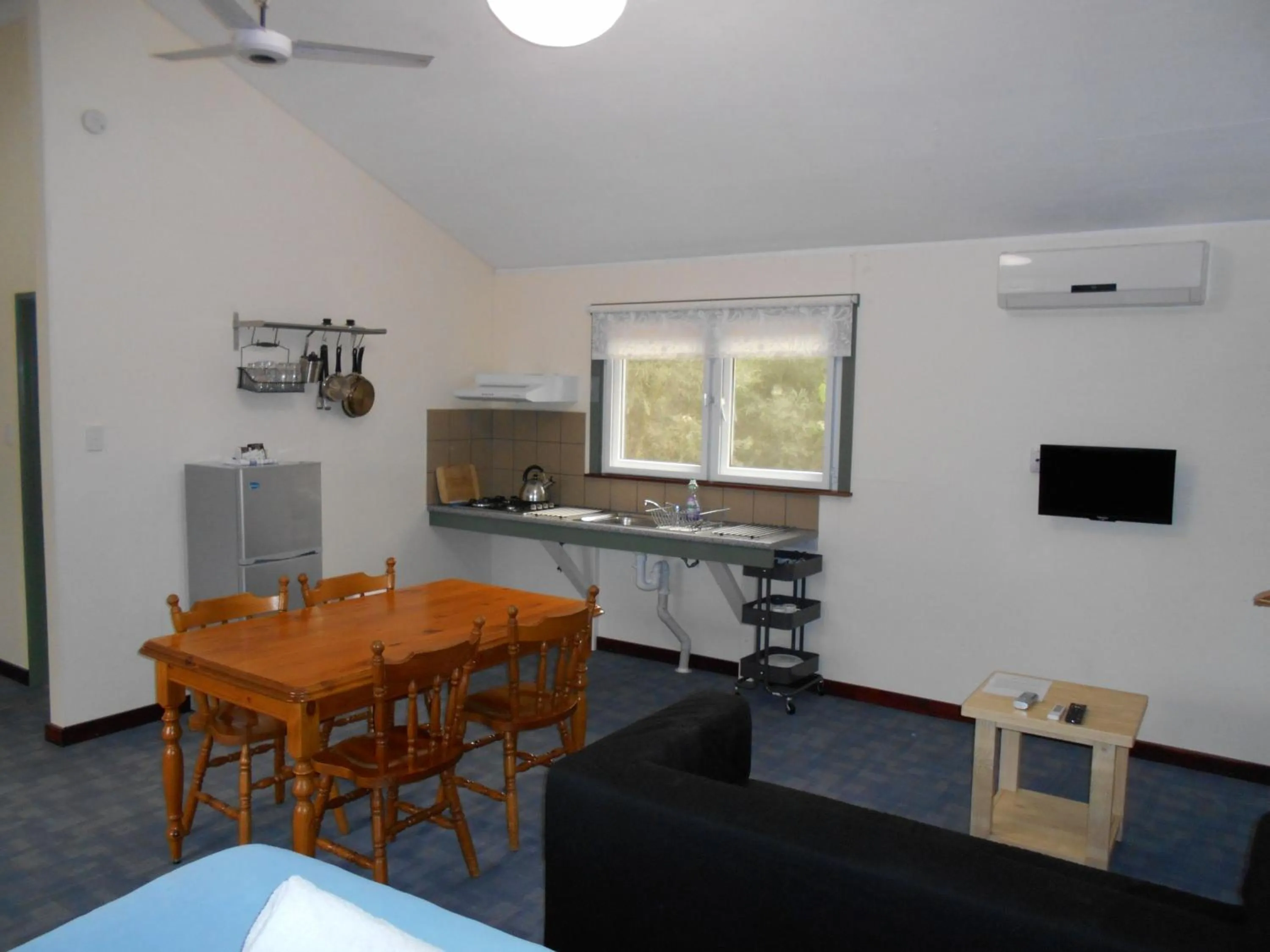 Kitchen or kitchenette in Chalets on Stoneville
