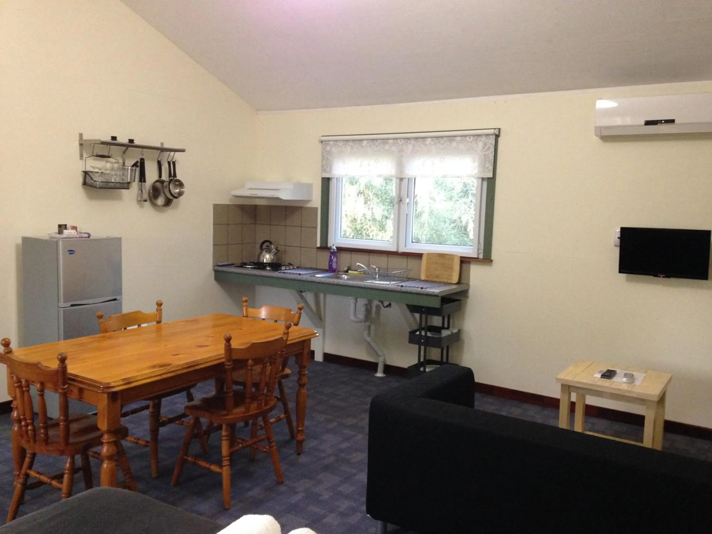 Kitchen or kitchenette in Chalets on Stoneville