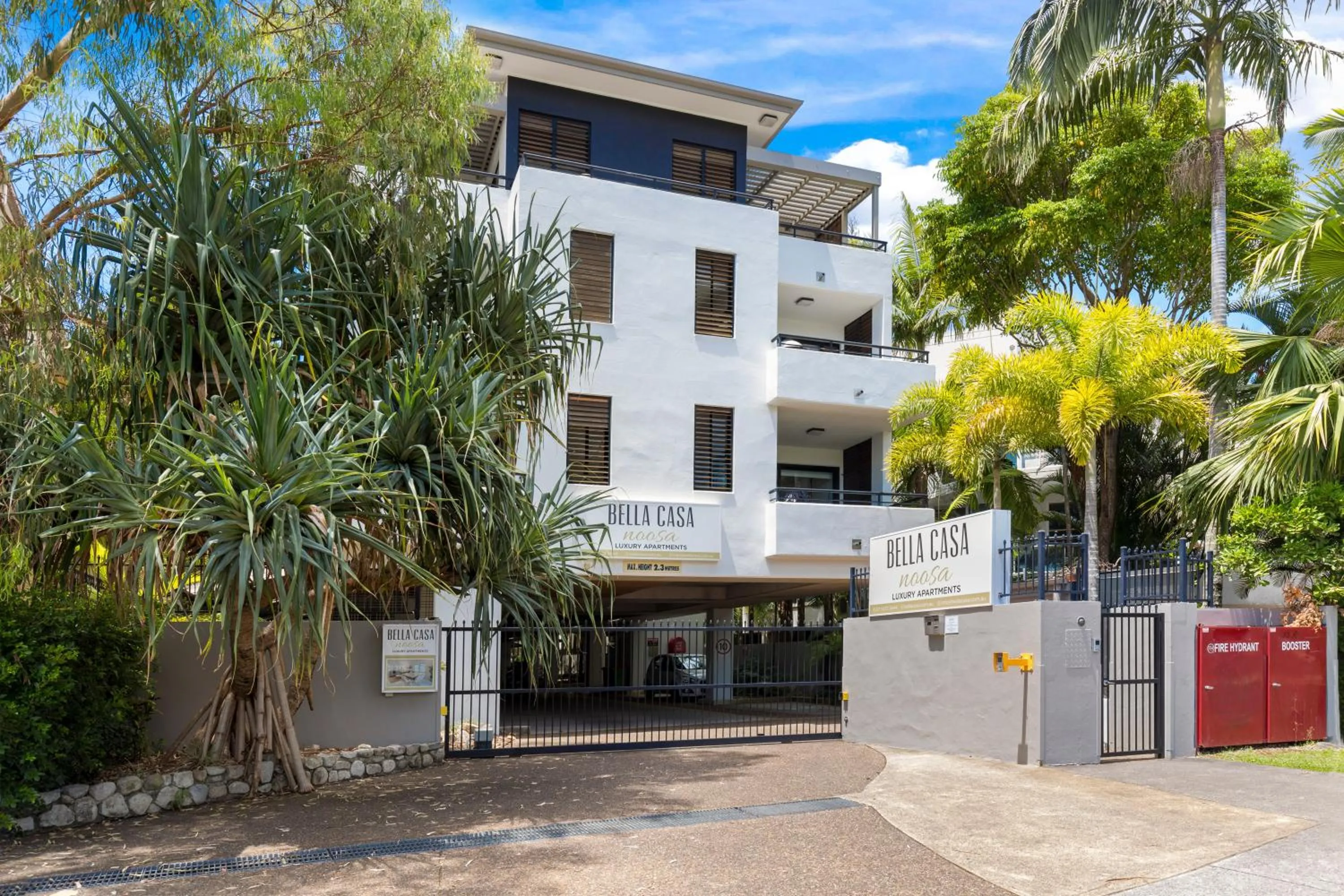 Property building in Bella Casa Noosa