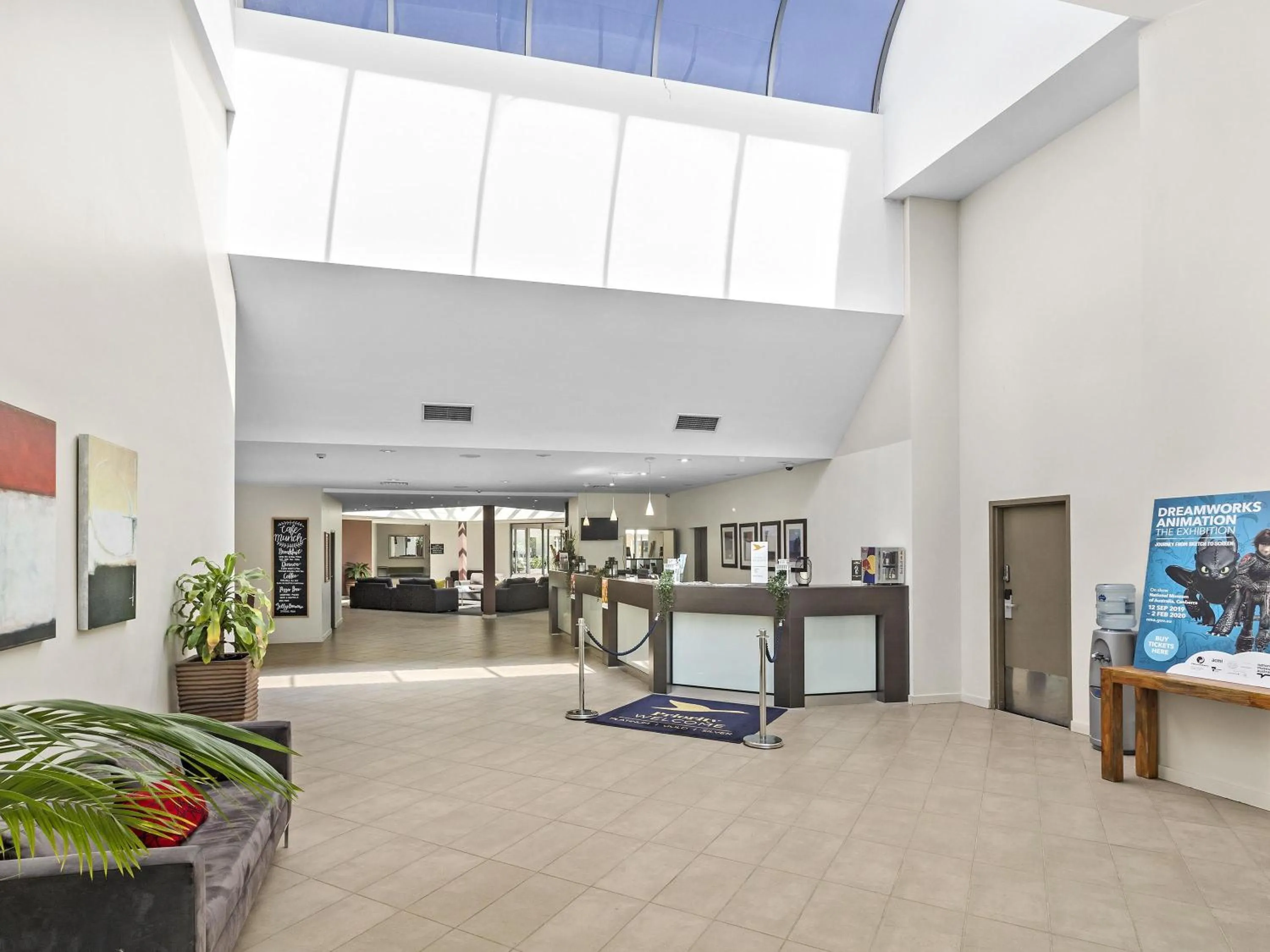 Property building in ibis Styles Canberra Eagle Hawk