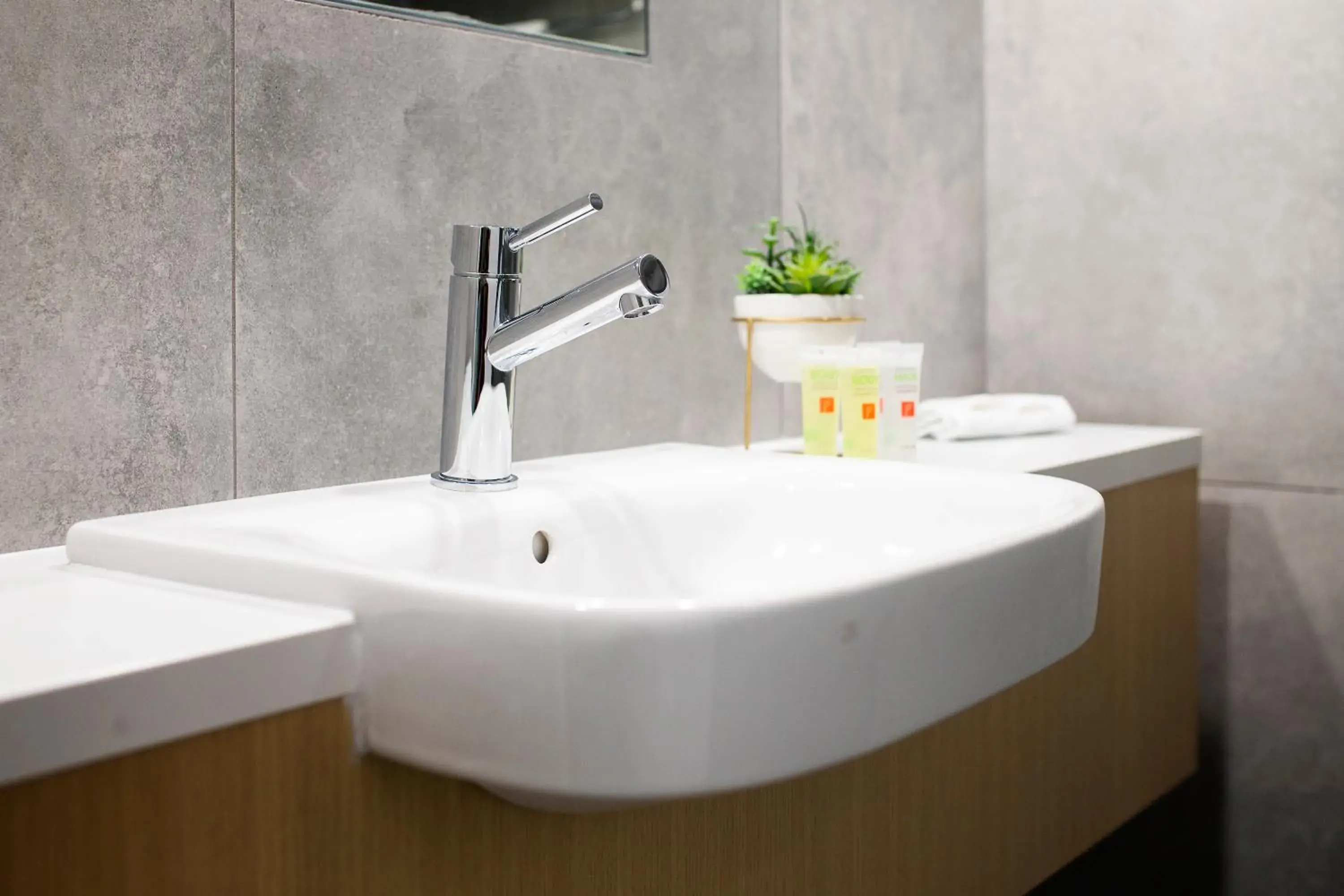 Dormitory Room with 3 Sets of Bunk Beds in ibis Styles Canberra Eagle Hawk Dormitory Room with 3 Sets of Bunk Beds in ibis Styles Canberra Eagle Hawk