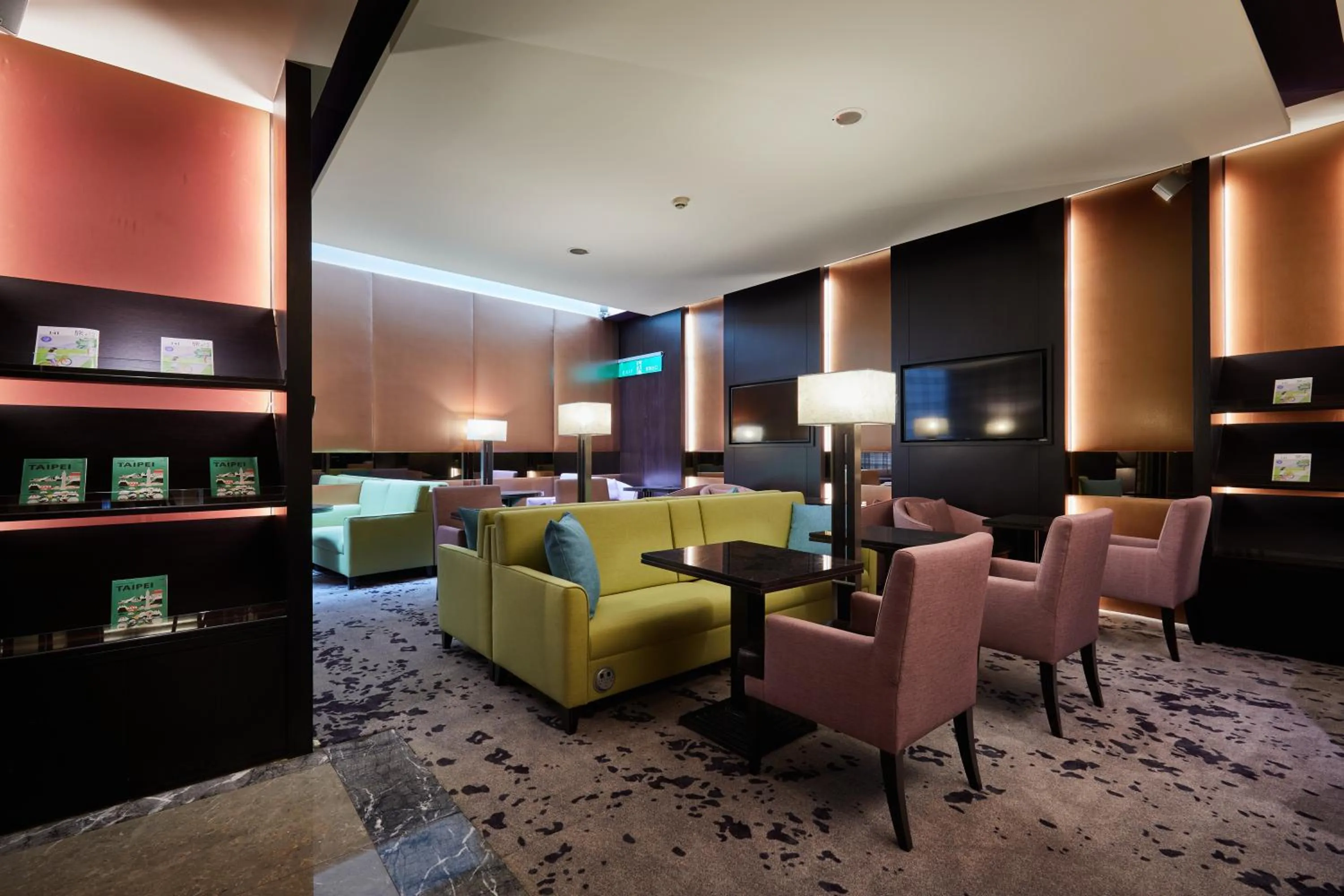 Seating area in The Tango Hotel Taipei Nanshi