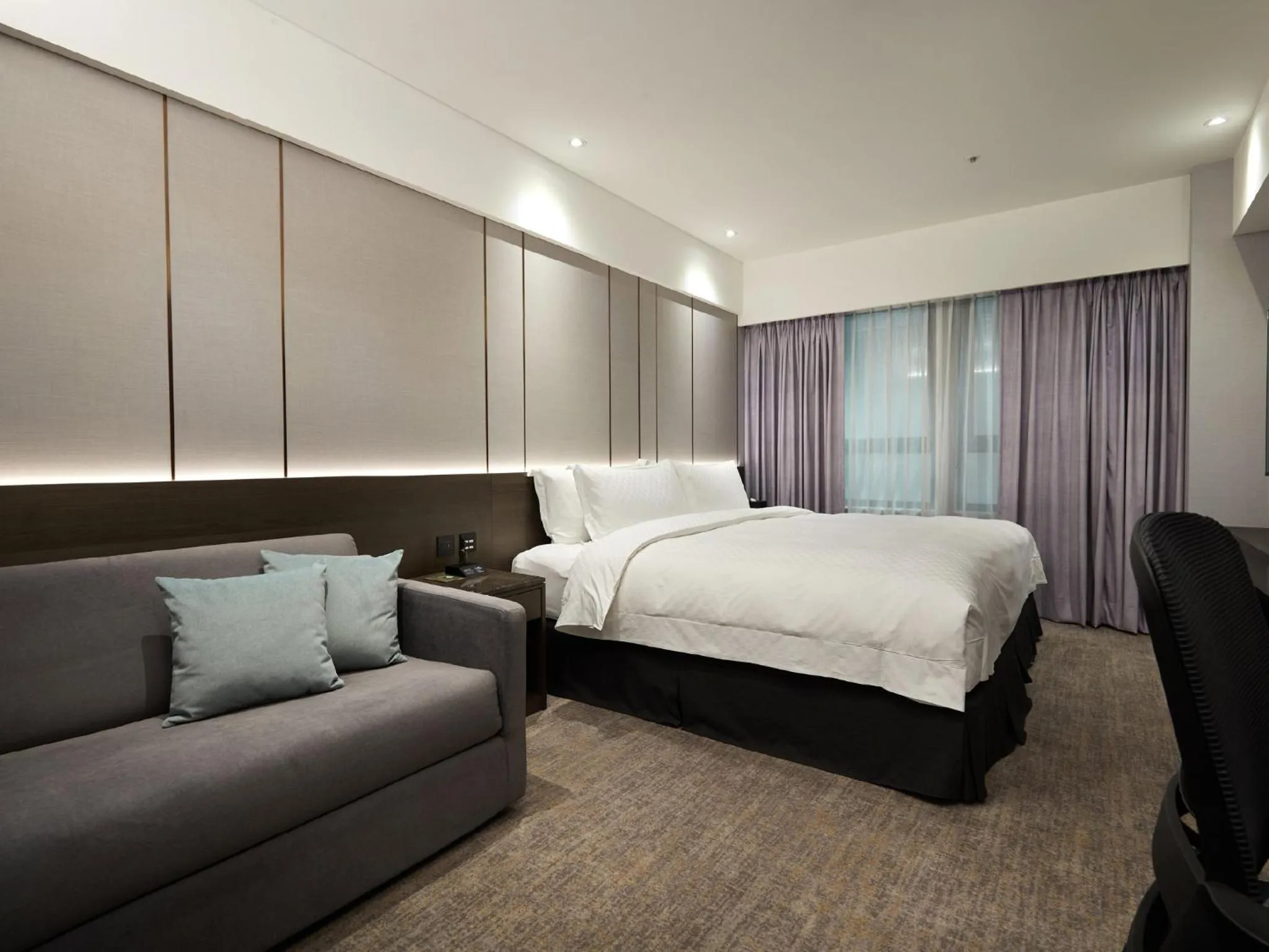 Bed in The Tango Hotel Taipei Linsen