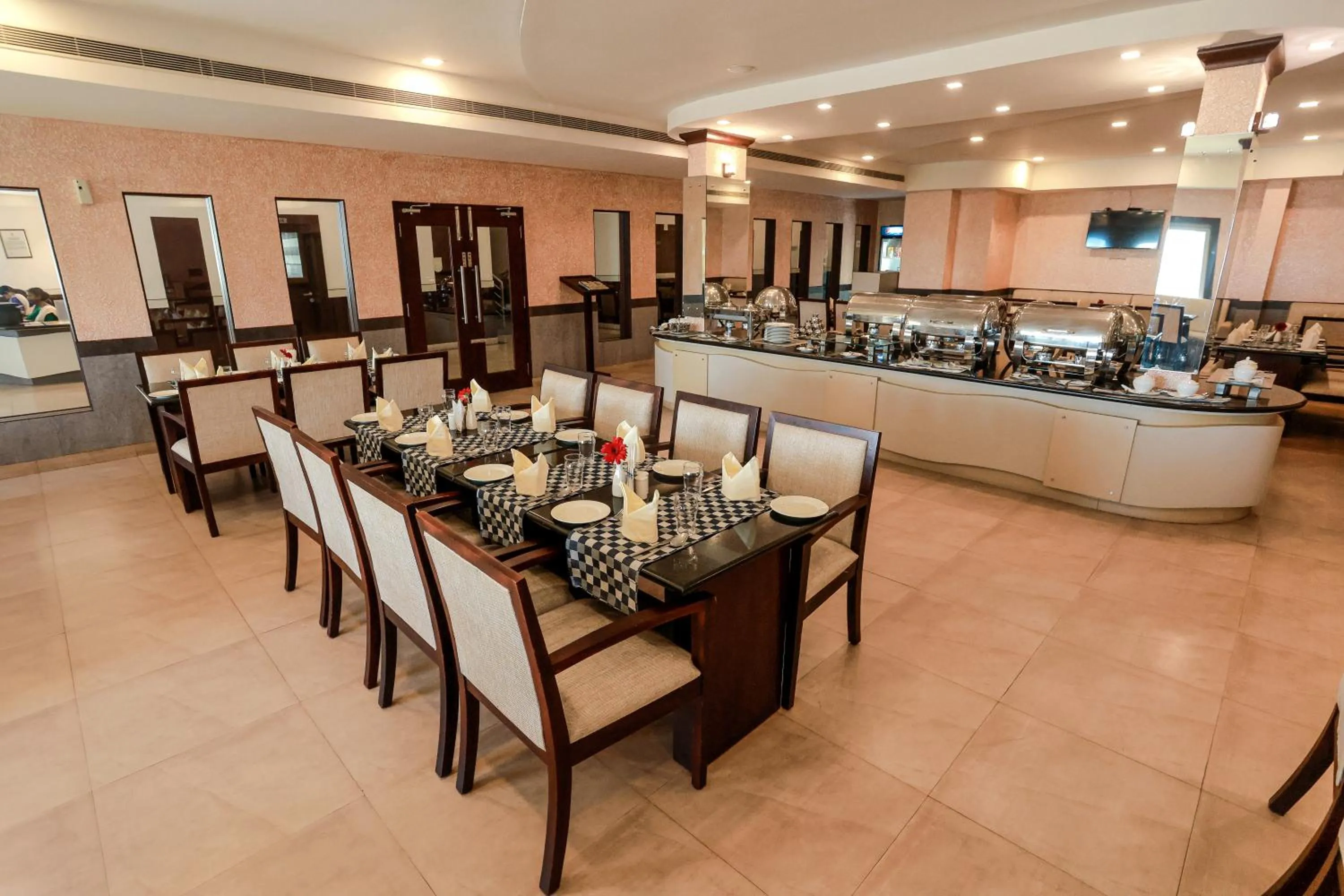 Restaurant/places to eat in Renai Blue Waters Cherai