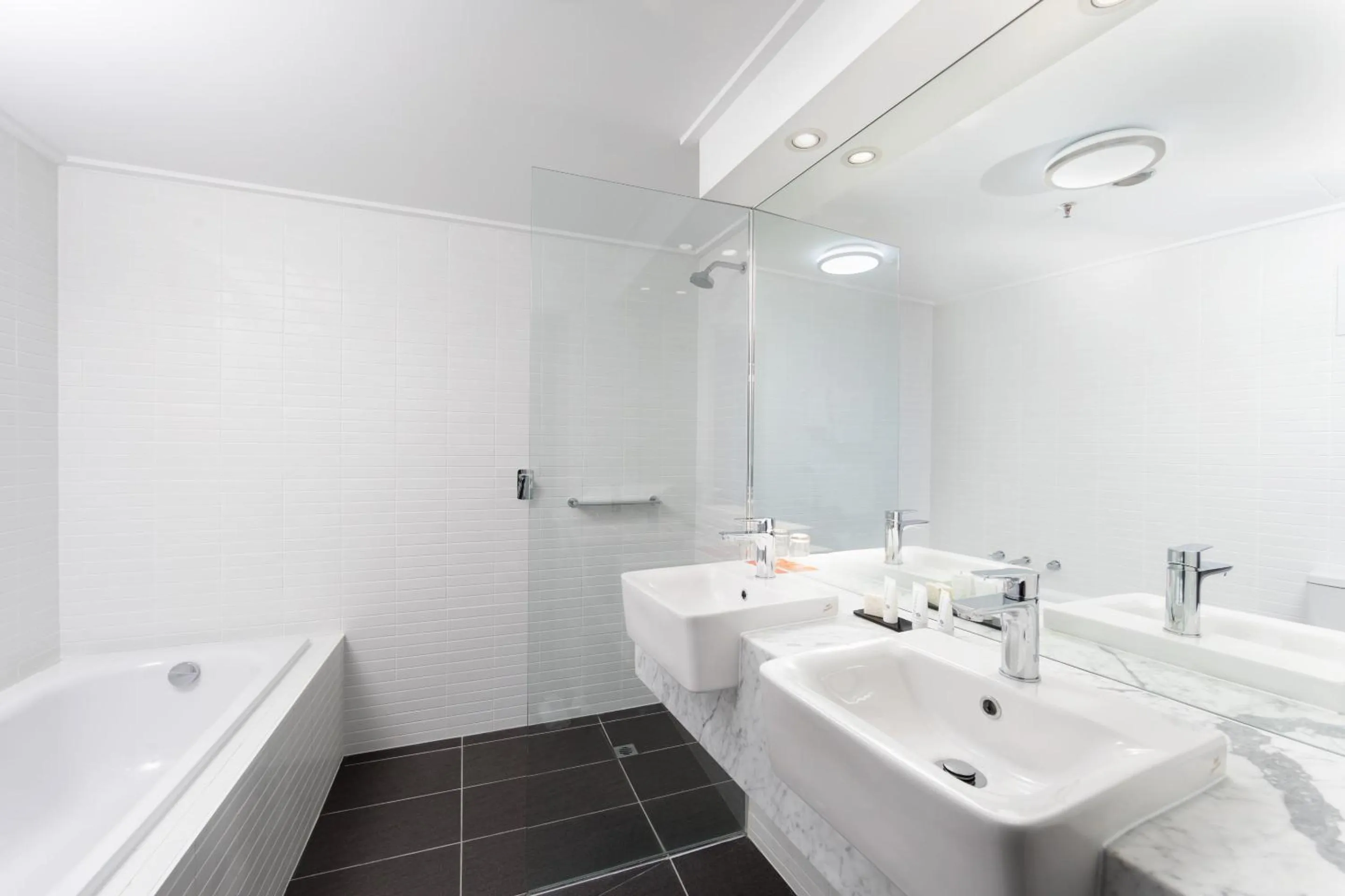 Bathroom in Rydges Canberra