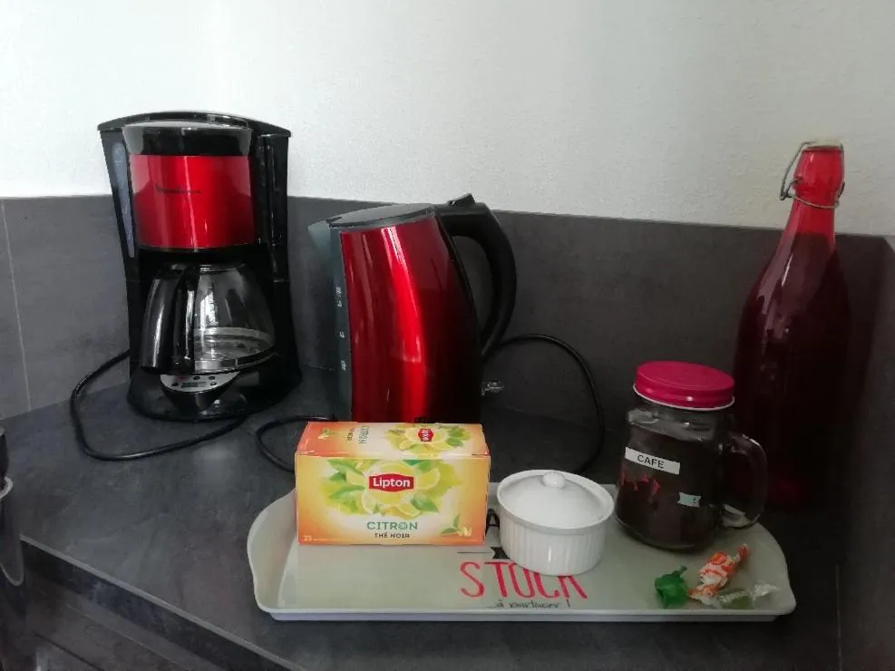 Coffee/tea facilities in La Villa Tria Castella