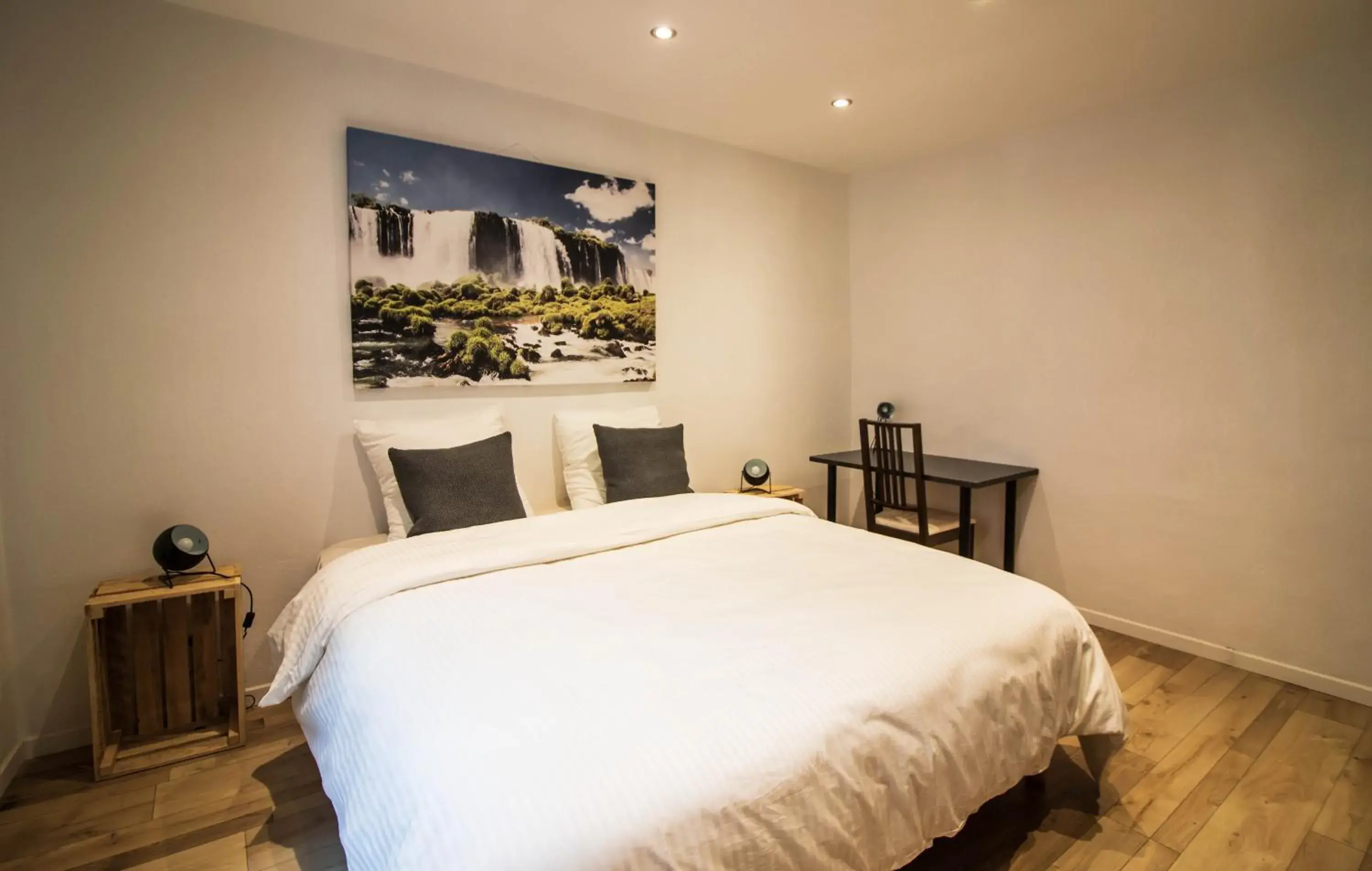 Bed in La Villa Tria Castella Bed in La Villa Tria Castella