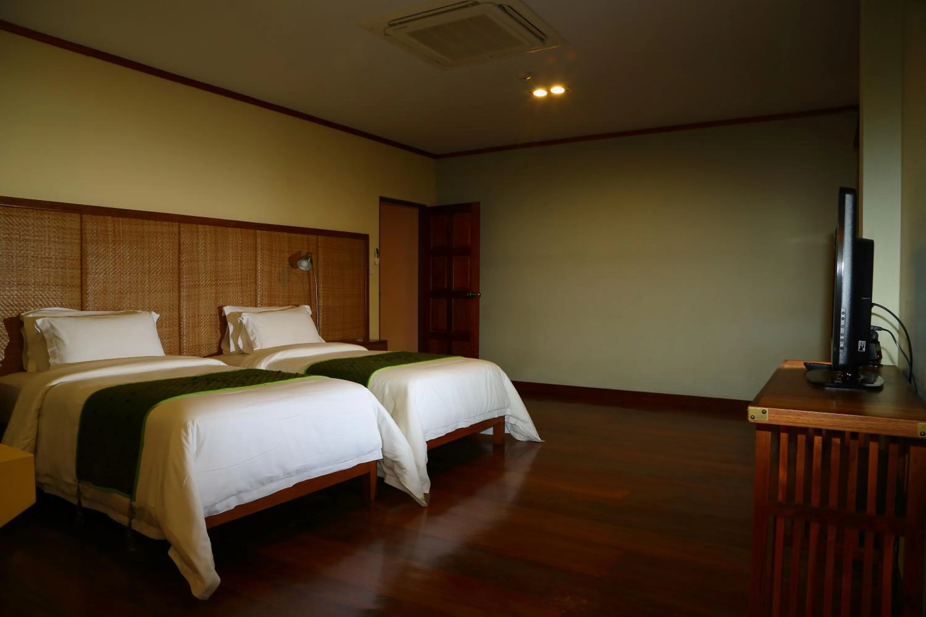 Bed in VC@Suanpaak Boutique Hotel & Service Apartment