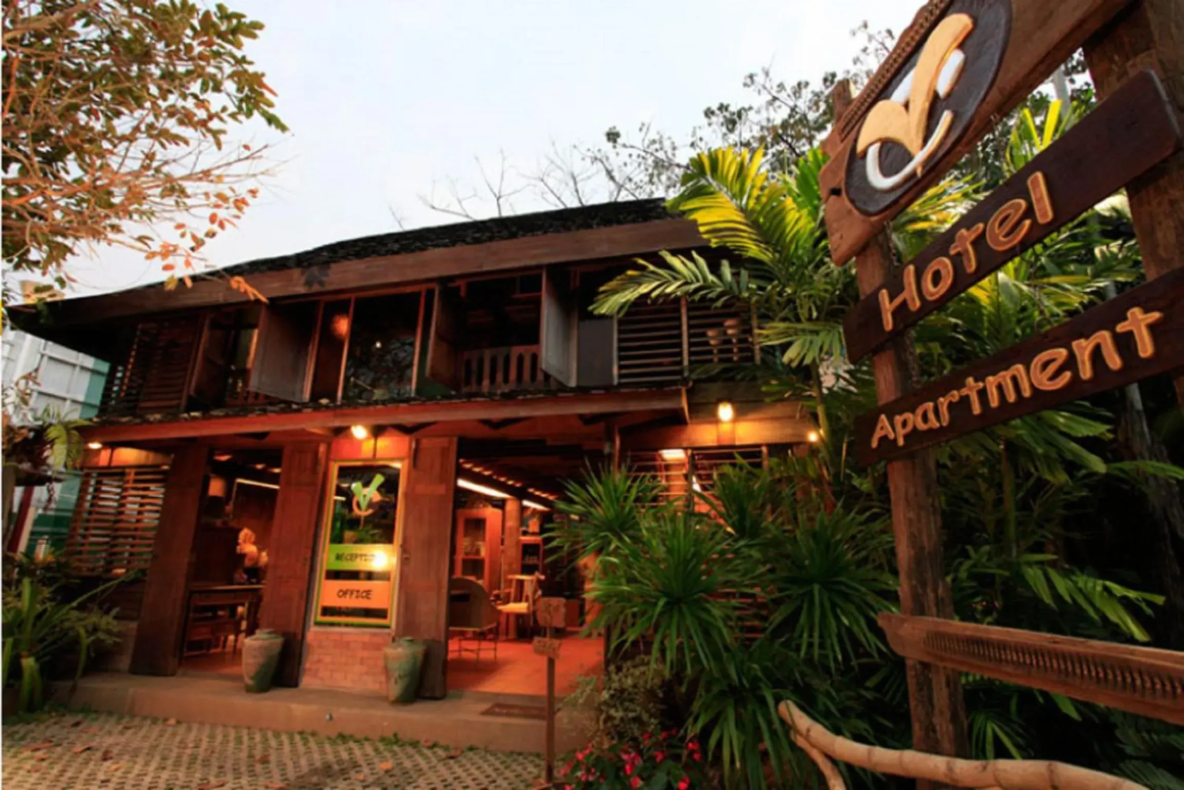 Lobby or reception in VC@Suanpaak Boutique Hotel & Service Apartment Lobby or reception in VC@Suanpaak Boutique Hotel & Service Apartment