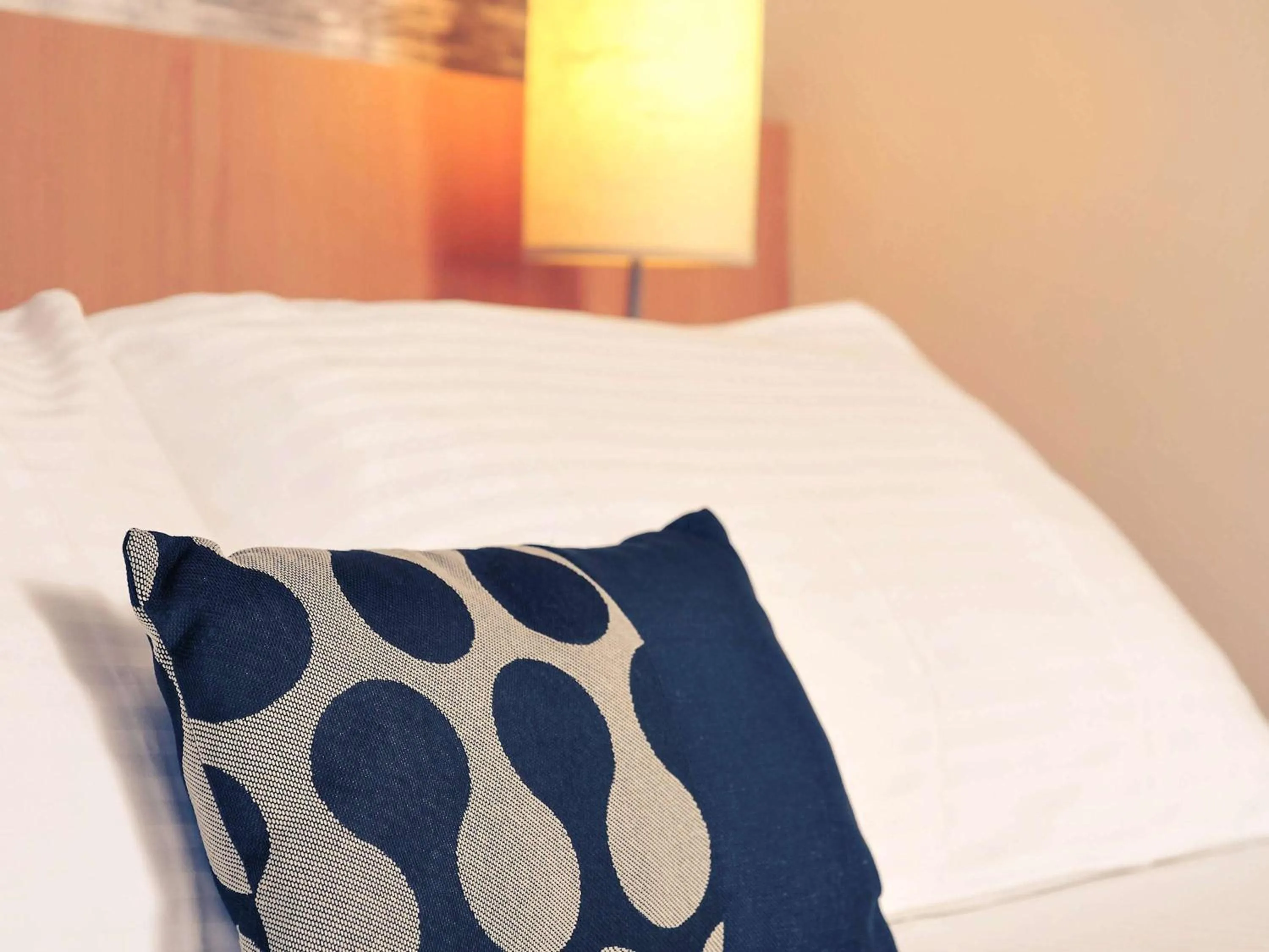 Bedroom, Bed in Mercure North Melbourne