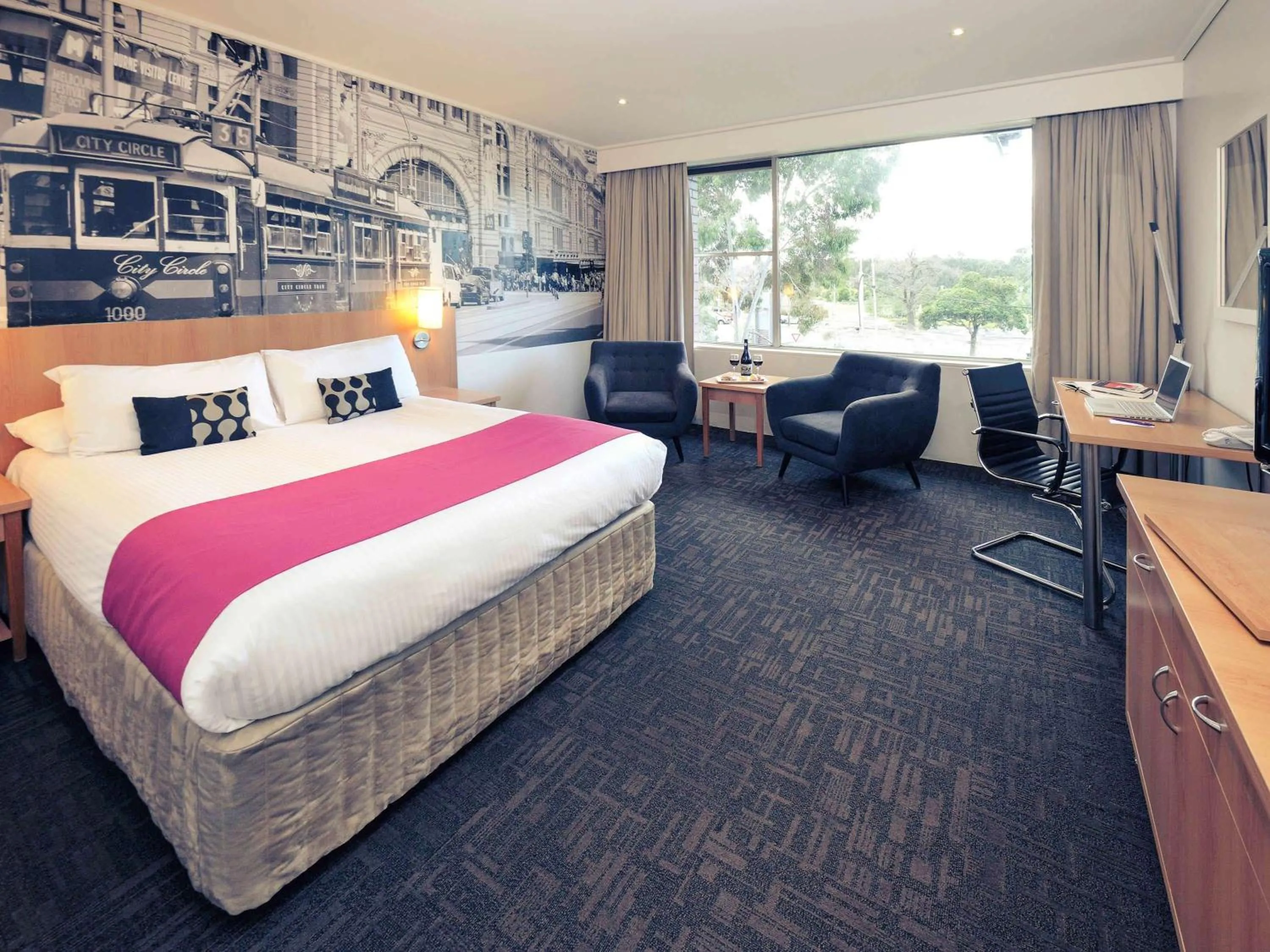 Bedroom, Bed in Mercure North Melbourne