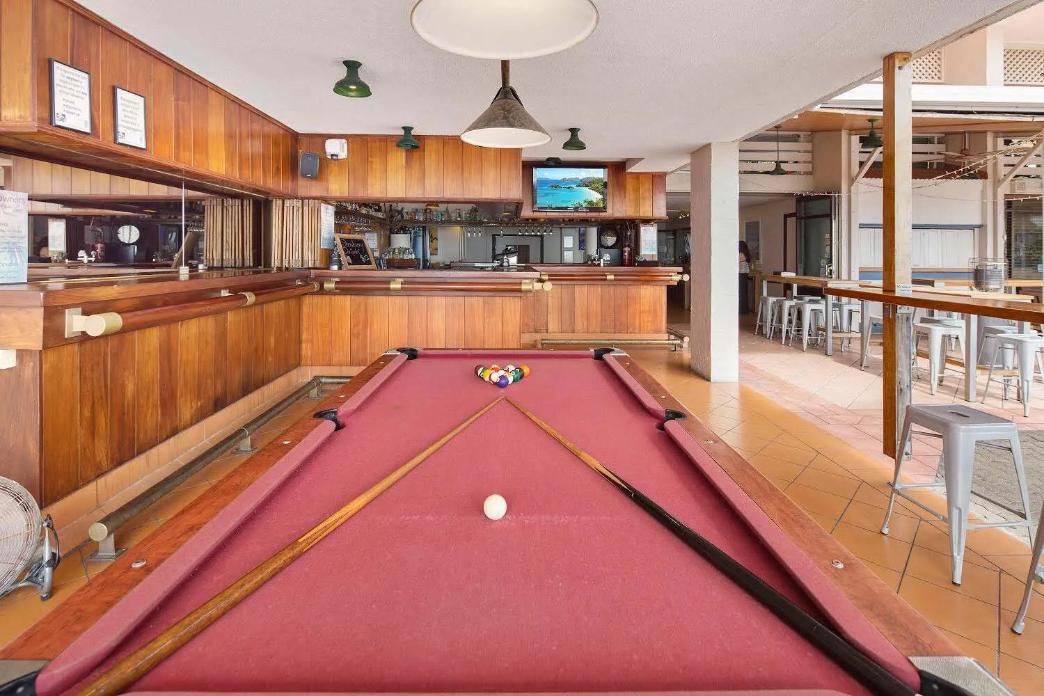 Game Room in Central Ocean View Studio 27a KIDS STAY FREE