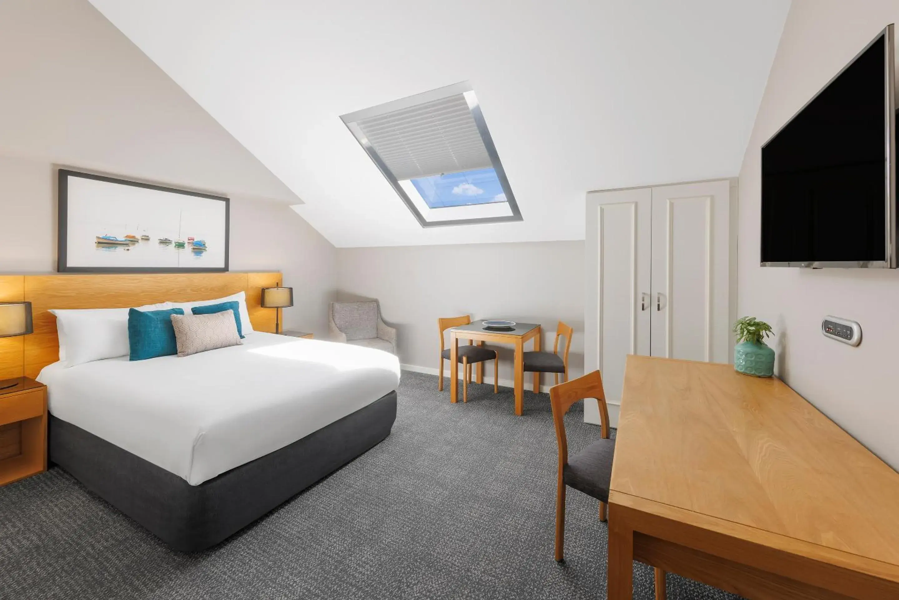 Photo of the whole room, Bed in Quest Brighton on the Bay Photo of the whole room, Bed in Quest Brighton on the Bay