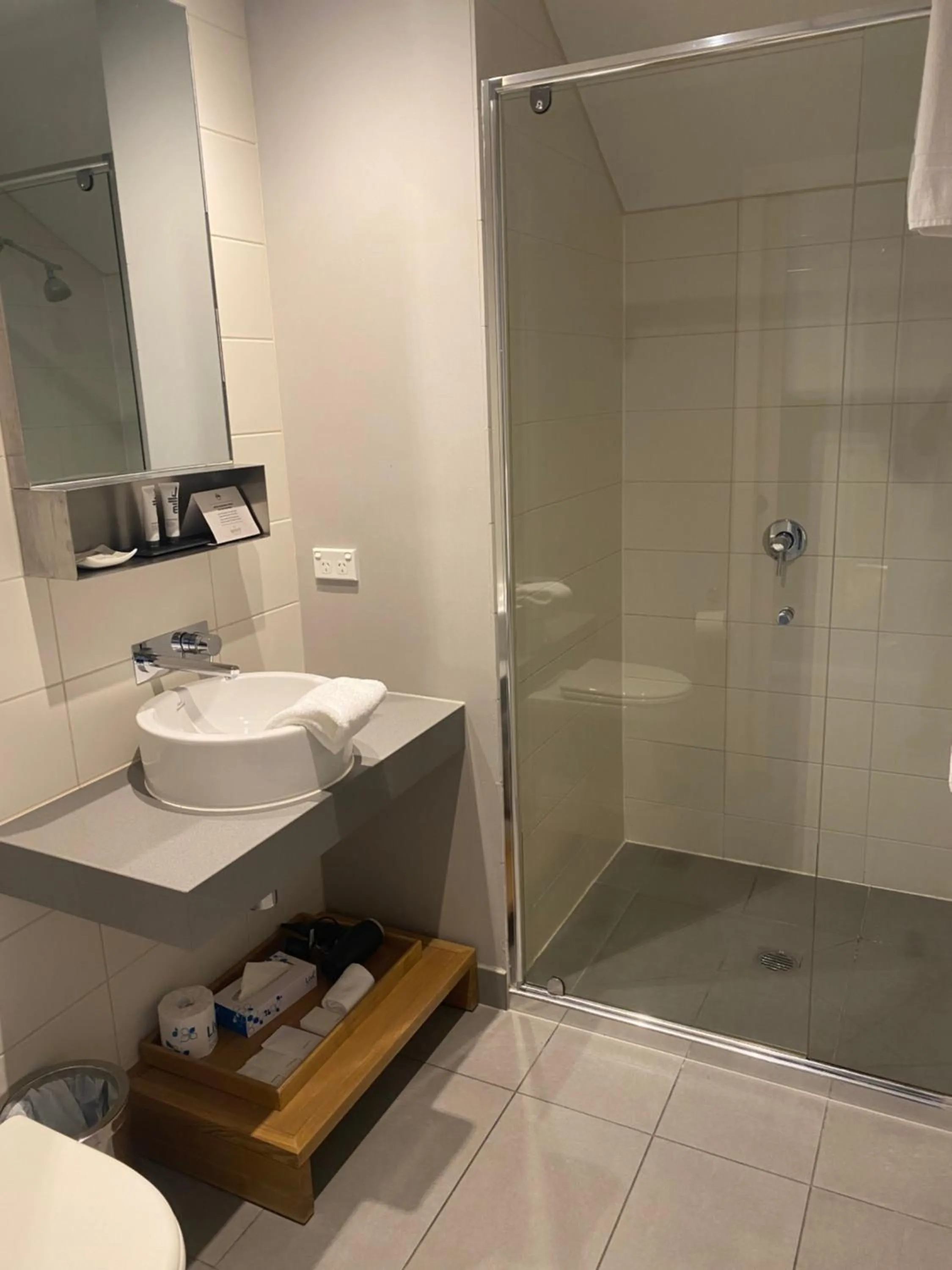 Shower in Quest Brighton on the Bay